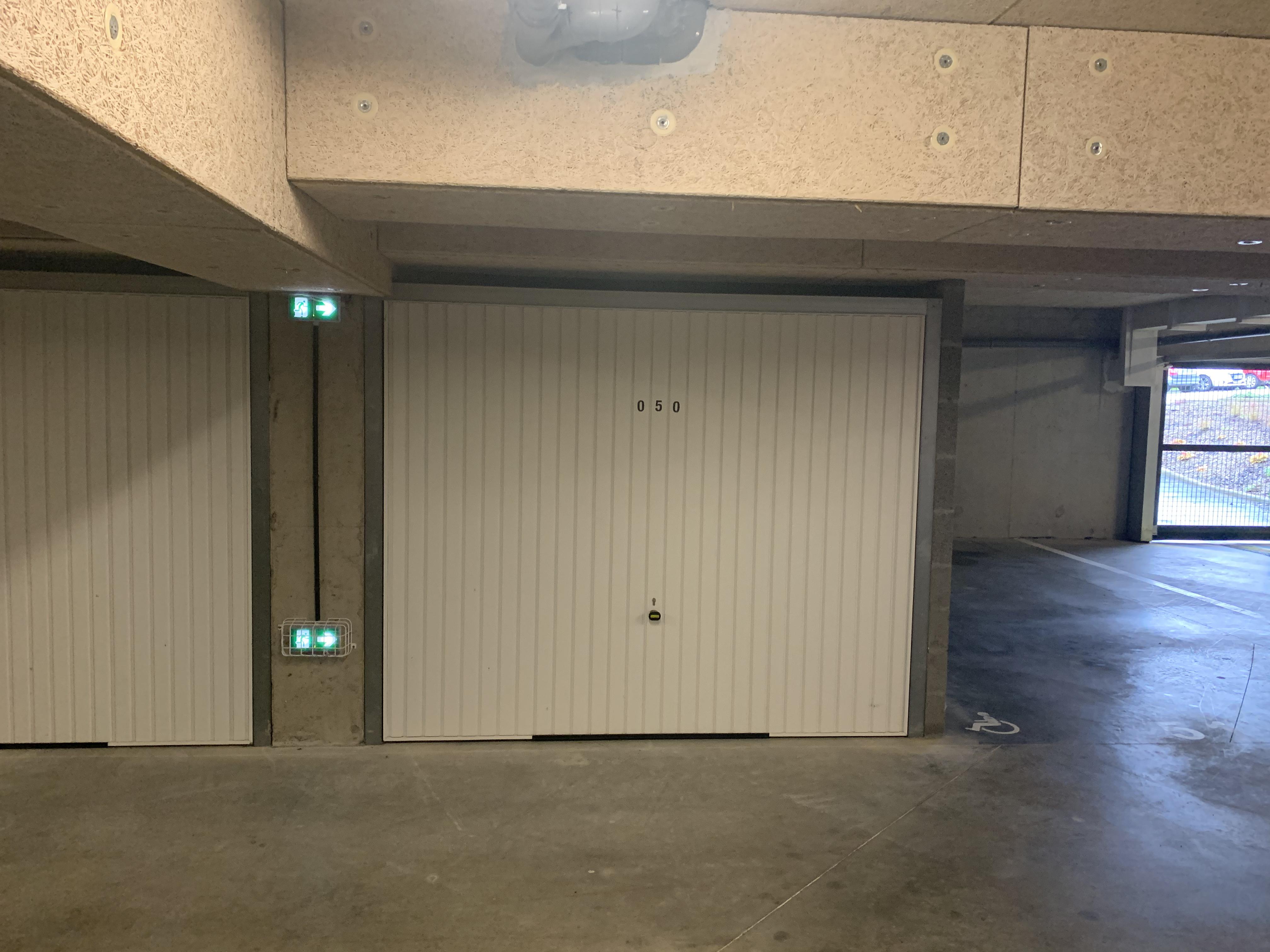 Garage sécurisé en sous-sol