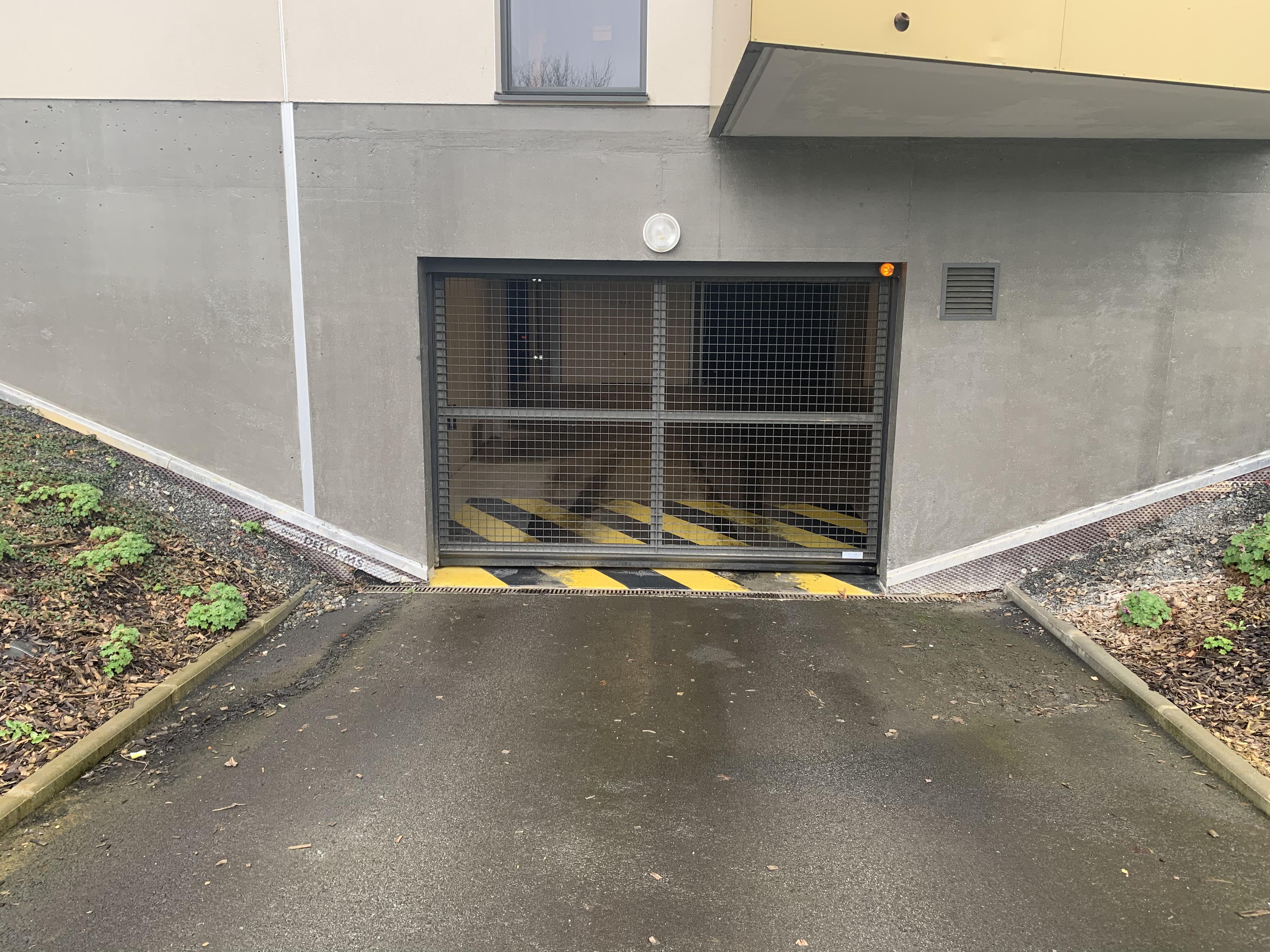 Garage sécurisé en sous-sol