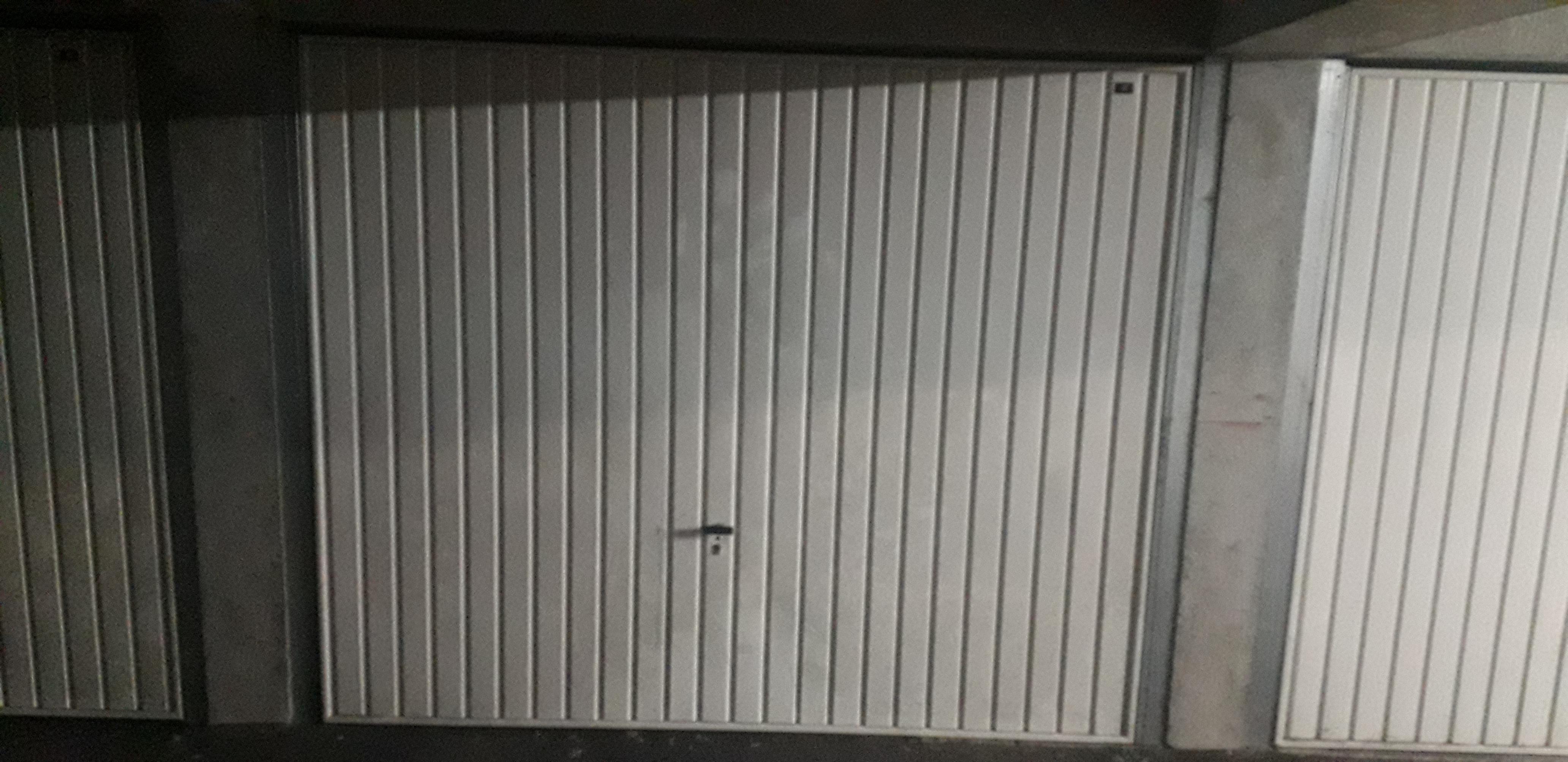 Garage / Parking /