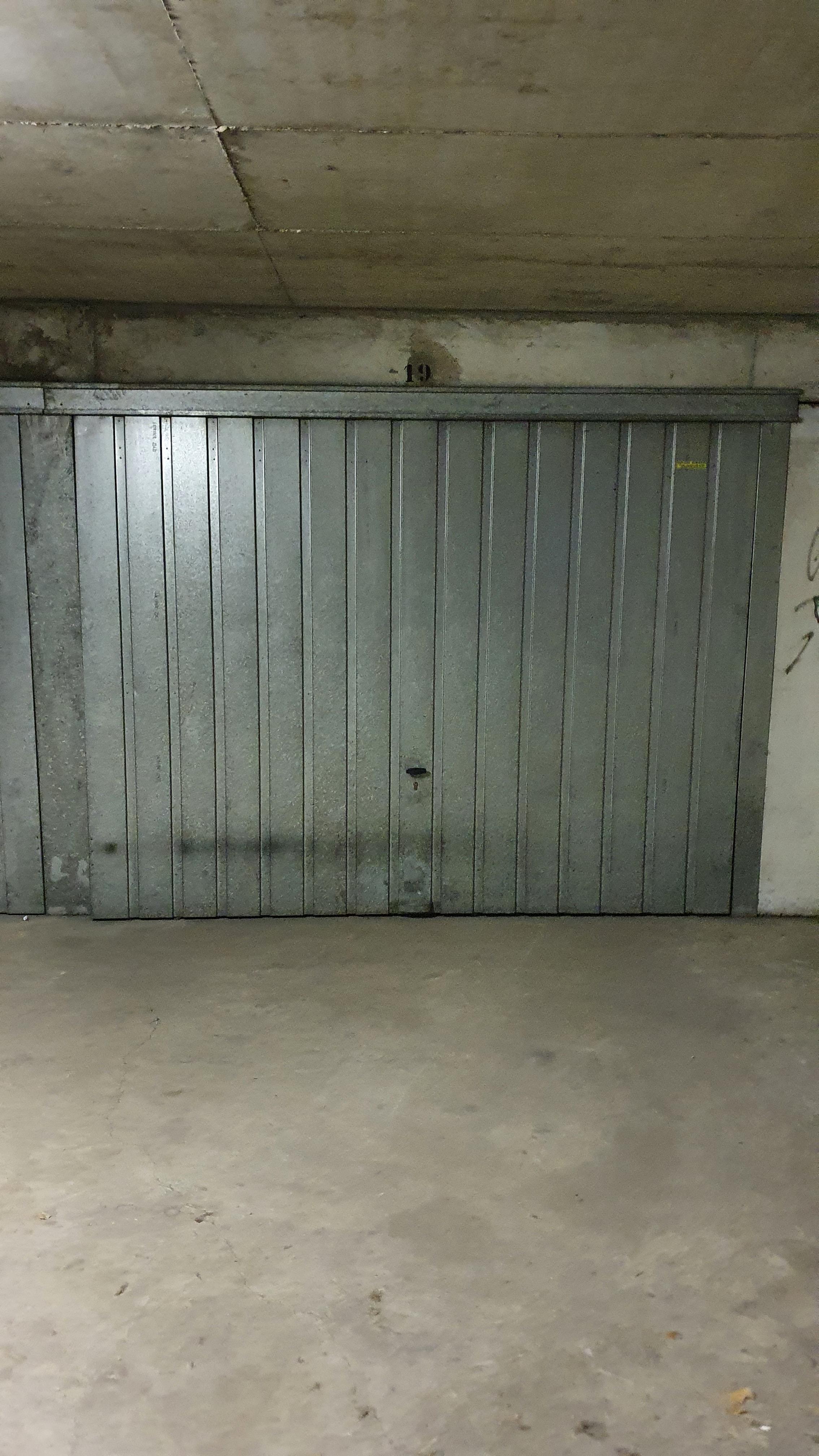 Box en location pour parking fermé
