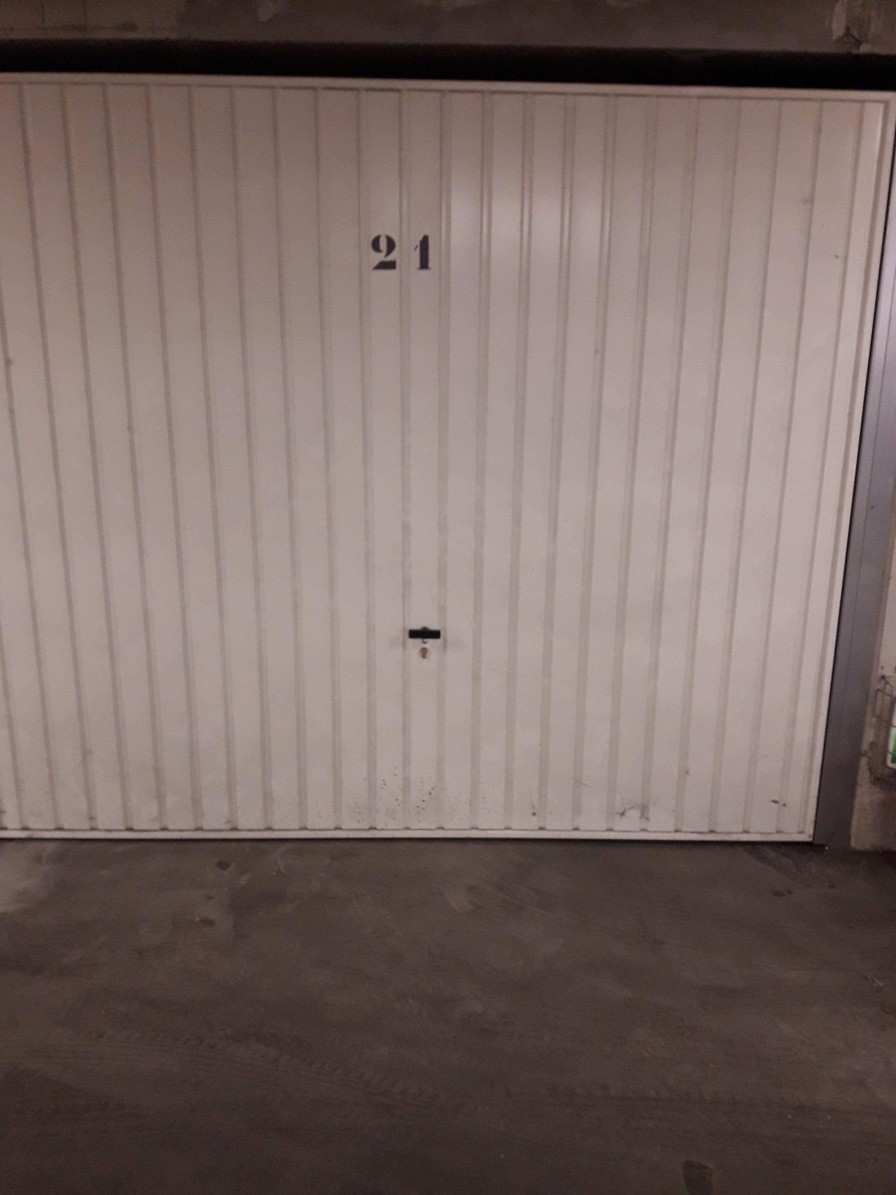 Garage à louer à Grigny