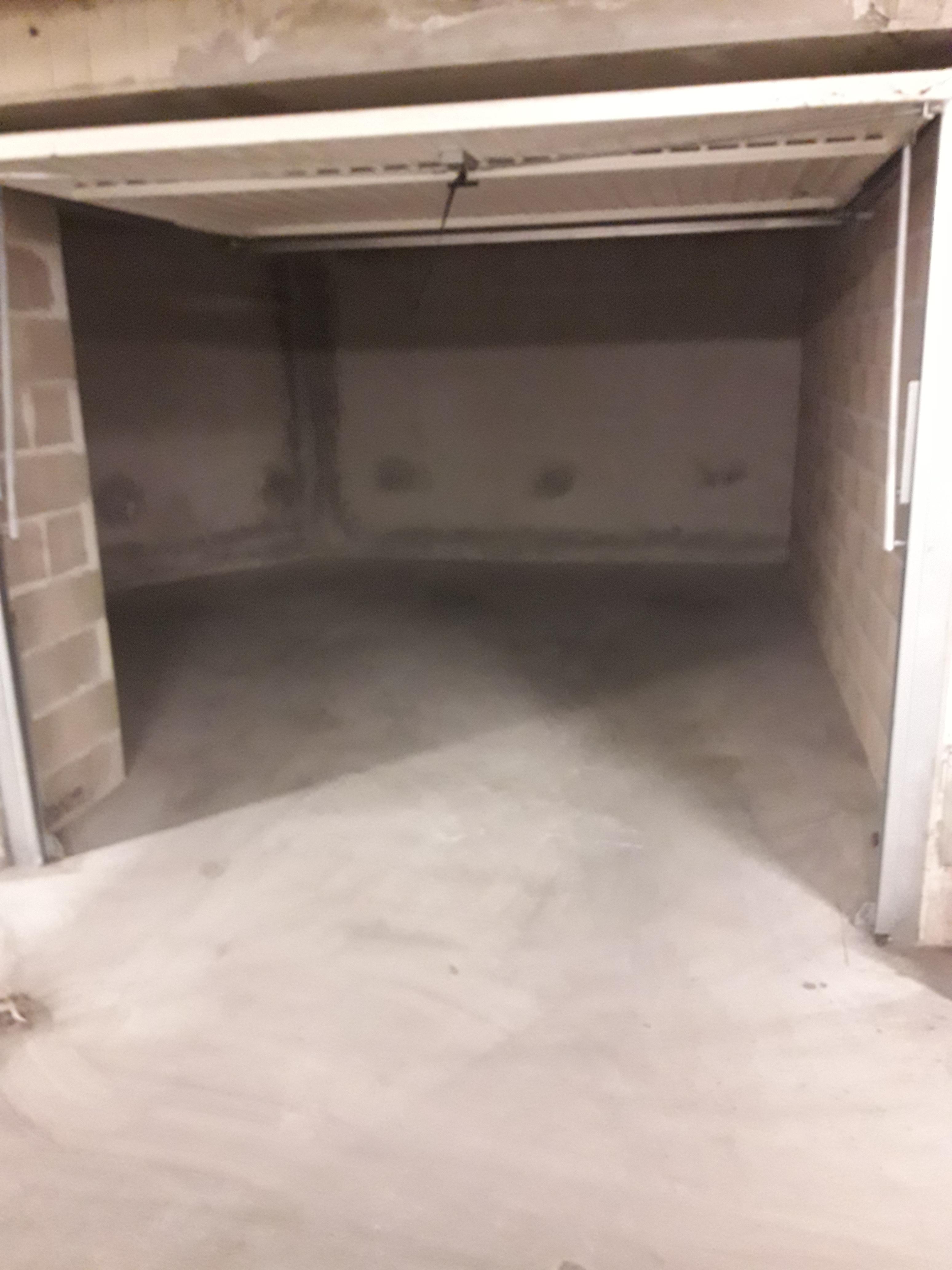 Garage à louer à Grigny