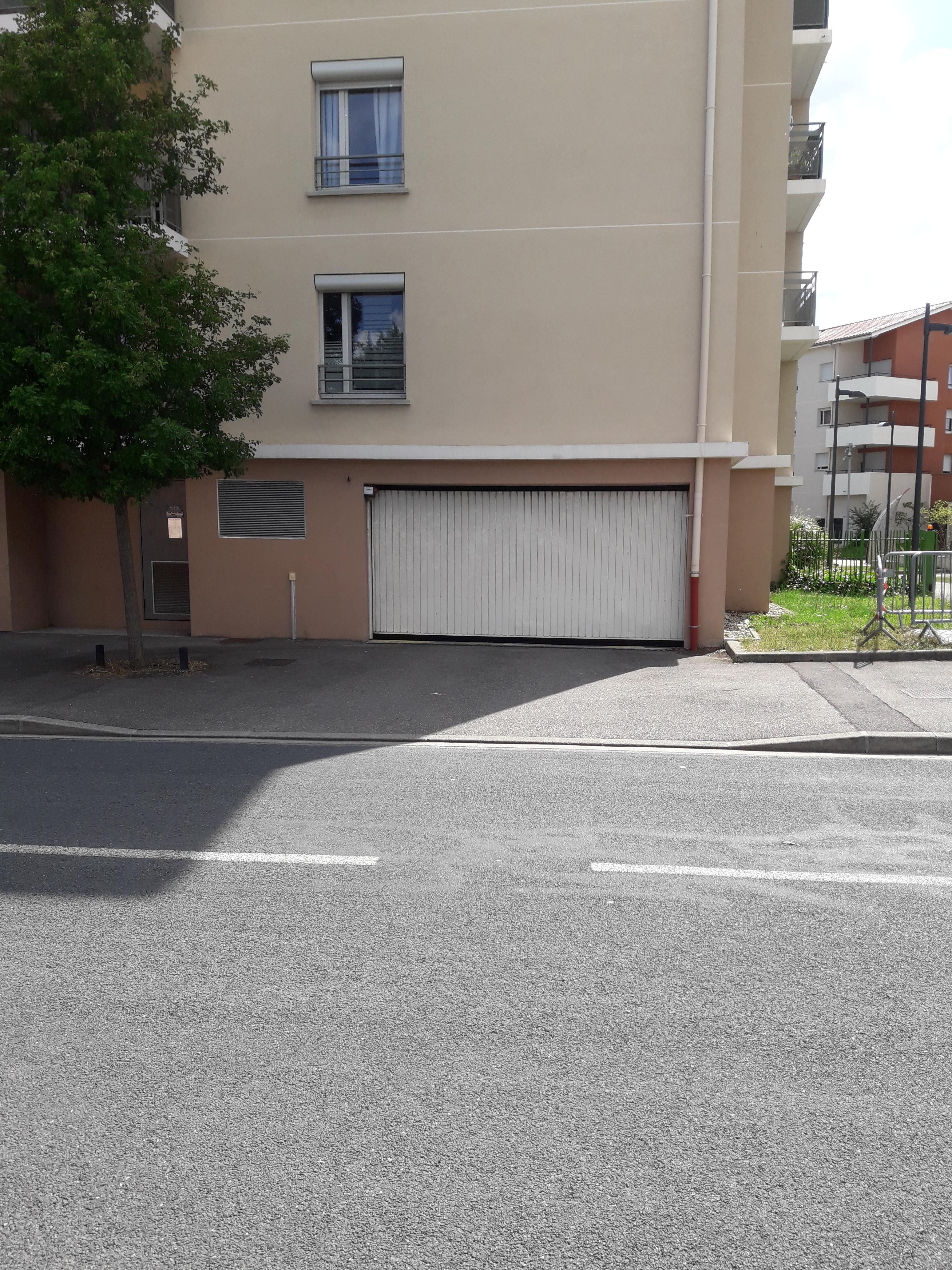 Parking fermé Grigny