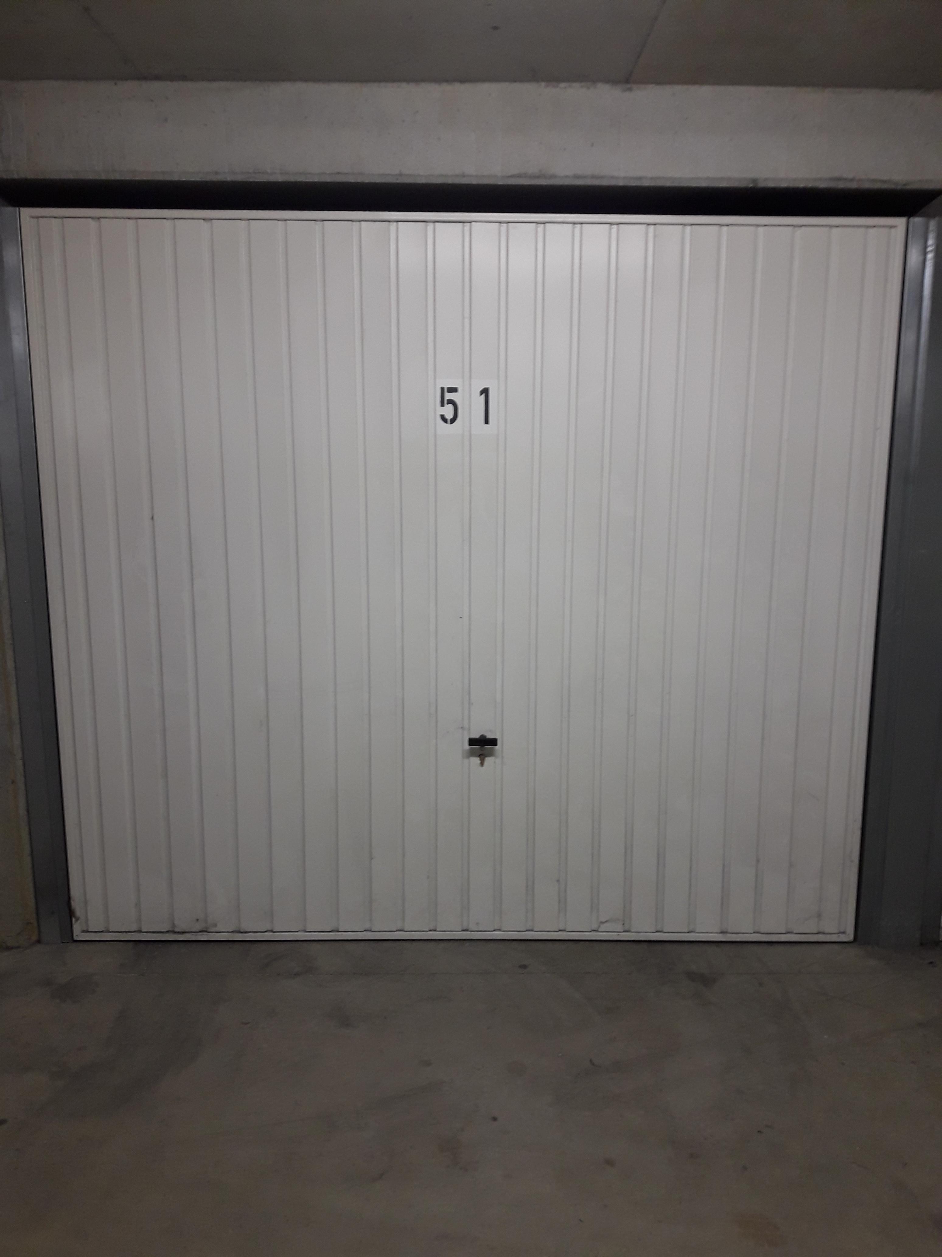 Garage / parking sécurisé