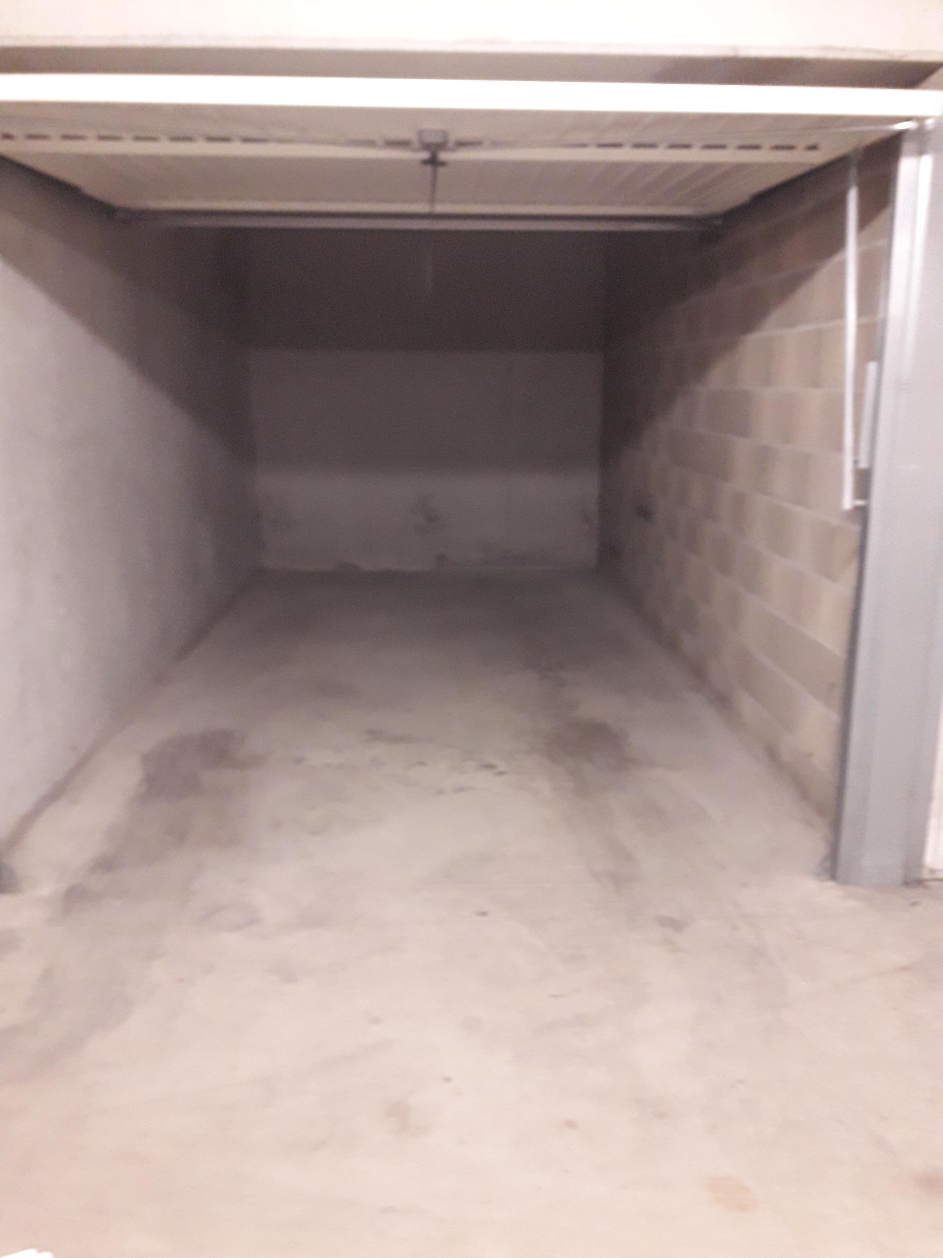 Garage / parking sécurisé