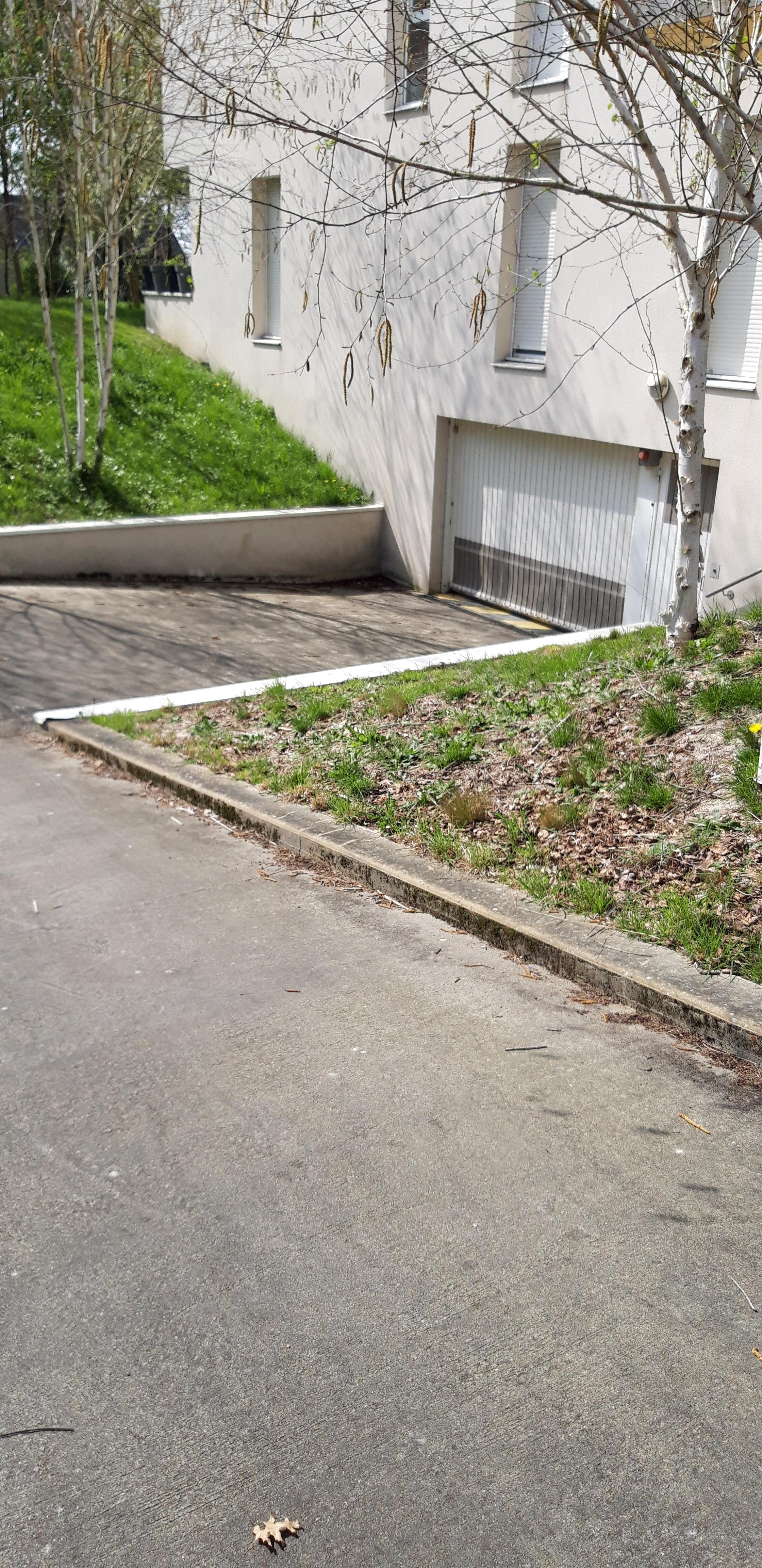 Garage sécurisé à Vern-sur-Seiche à la location