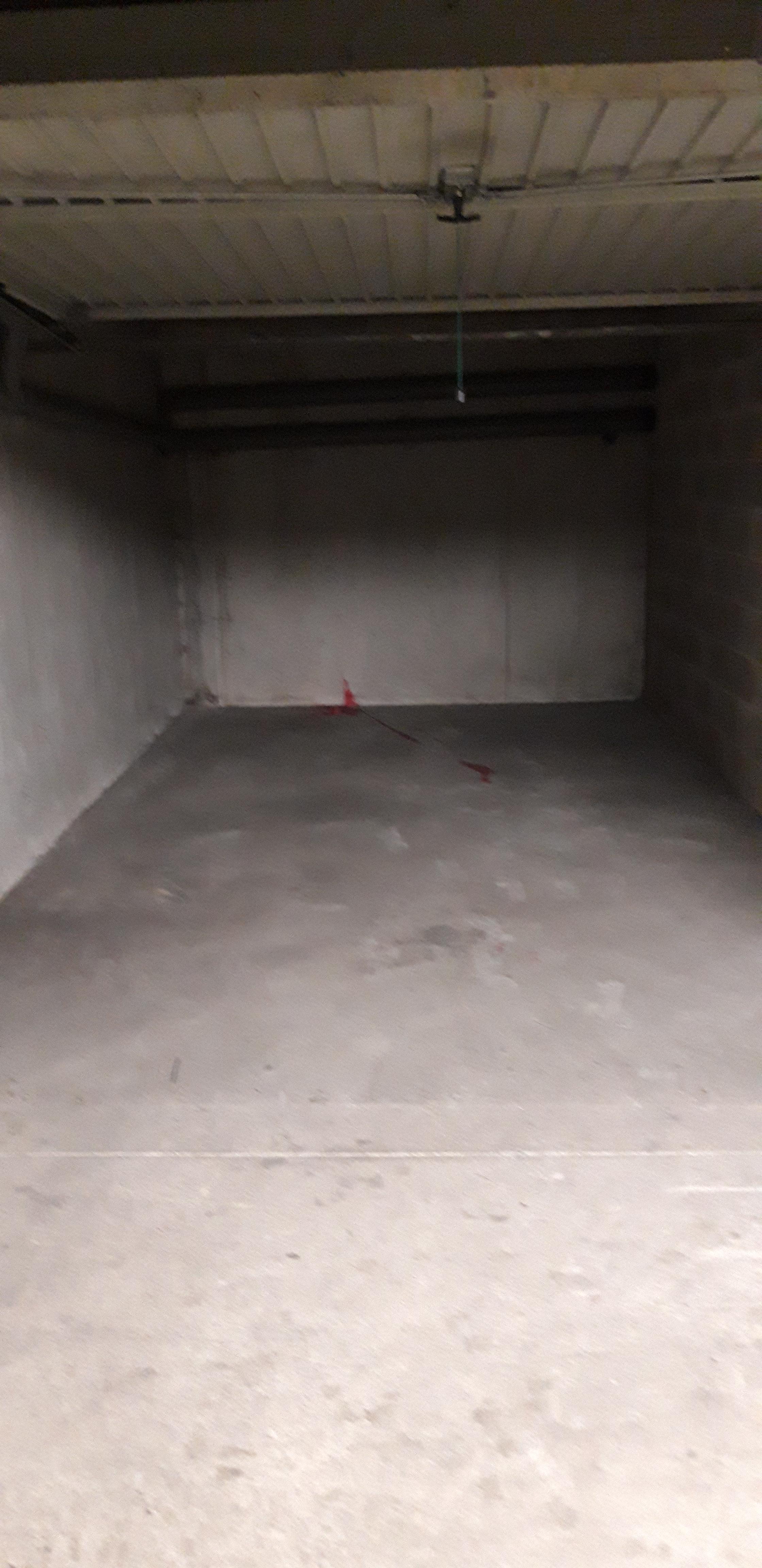 Garage sécurisé en sous-sol
