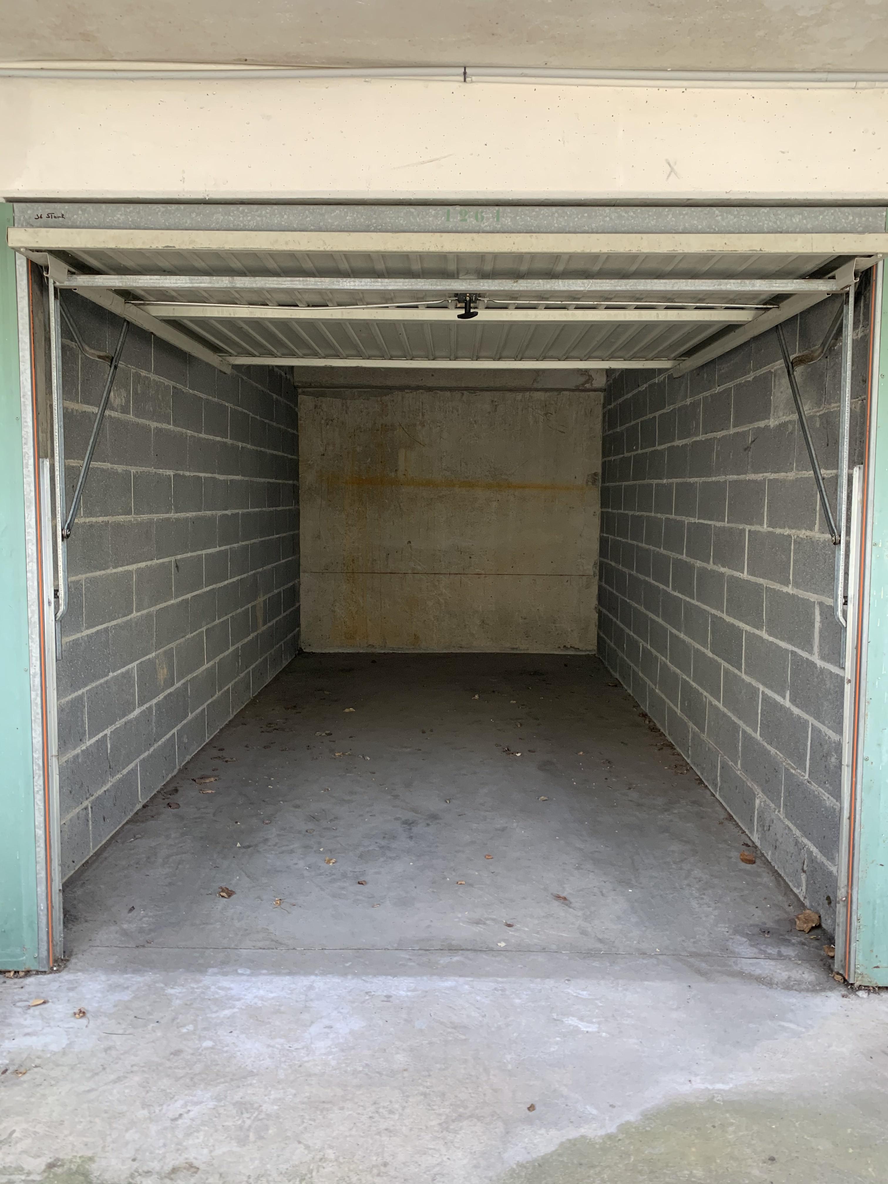 Garage à la location à Blagnac