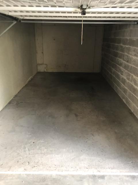 Garage fermé pour parking