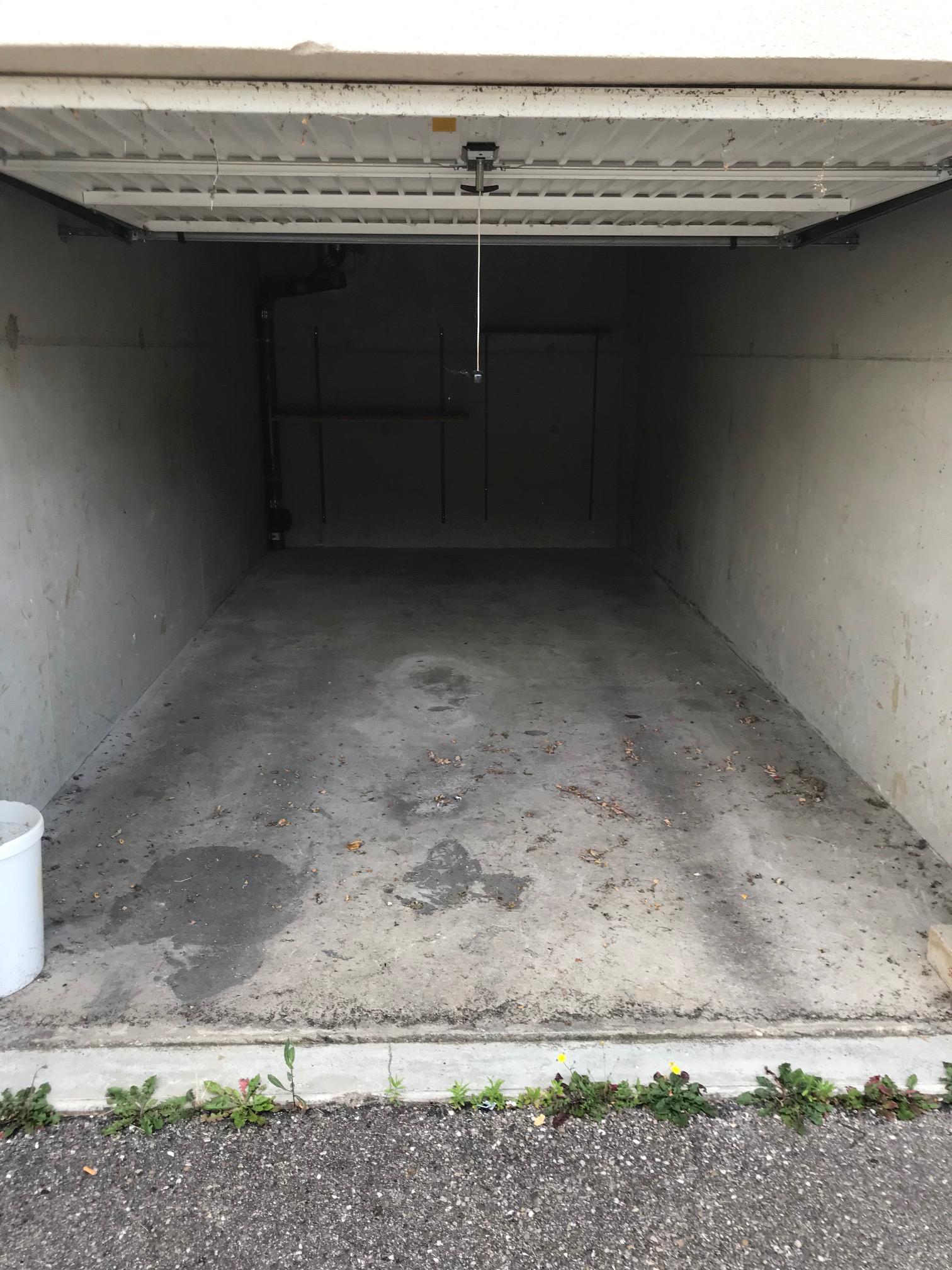 Location garage fermé pour voiture