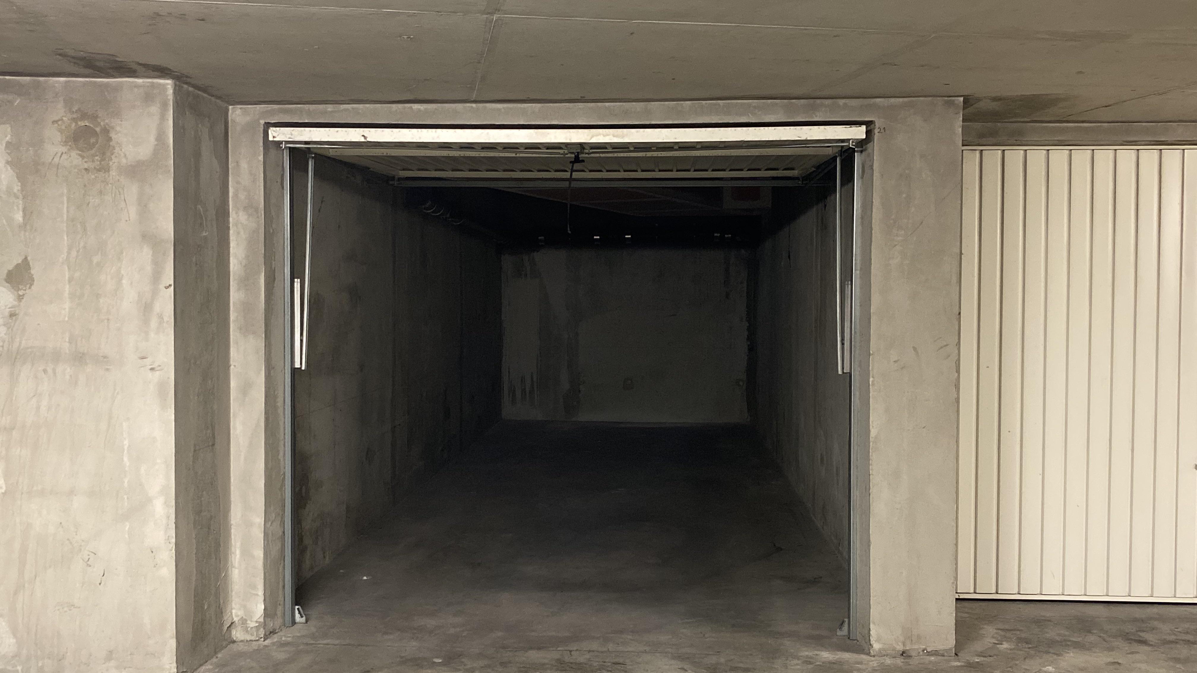 A louer / Garage / Proche Grenoble /