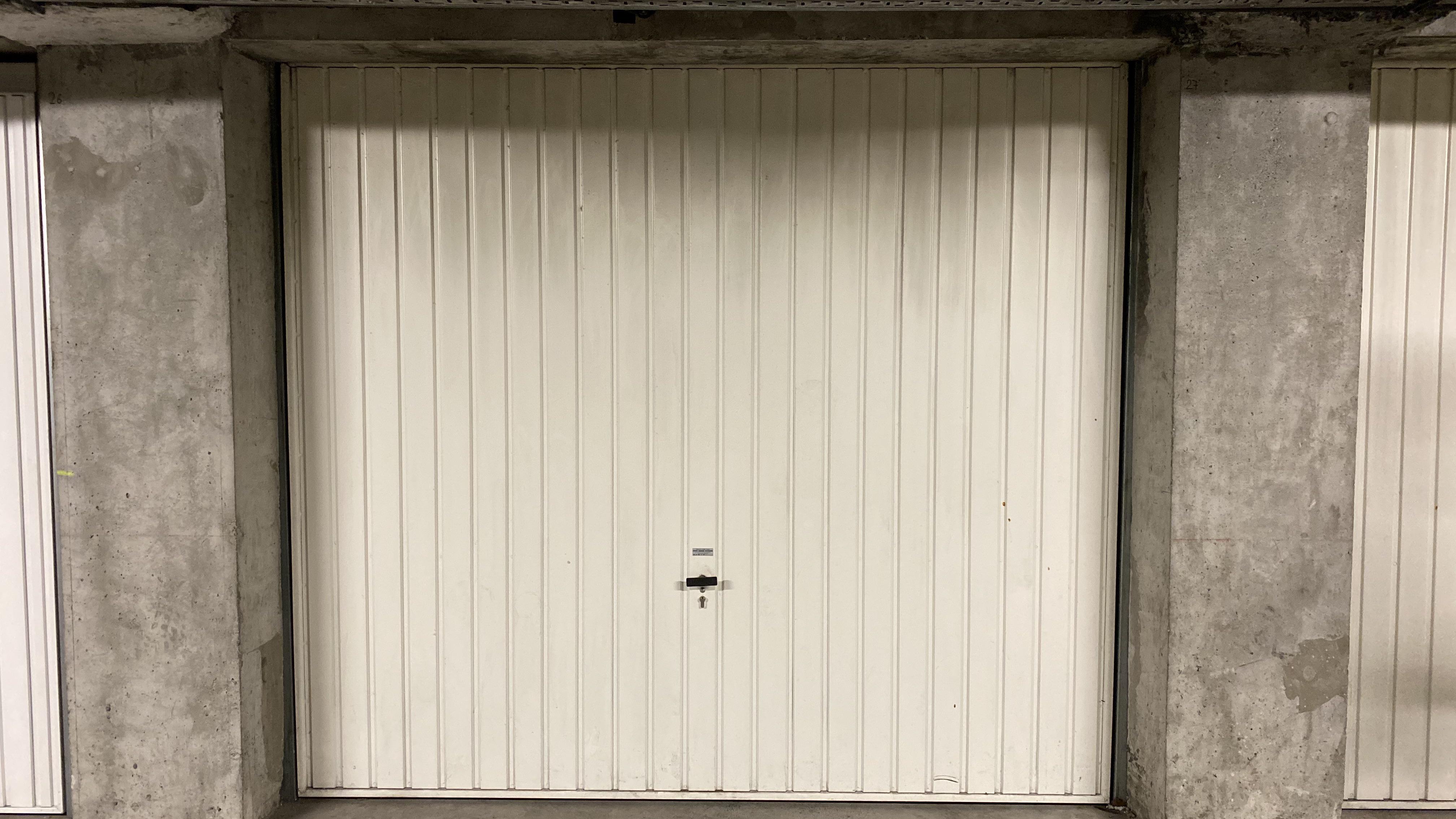 Garage fermé à la location / CHU Grenoble