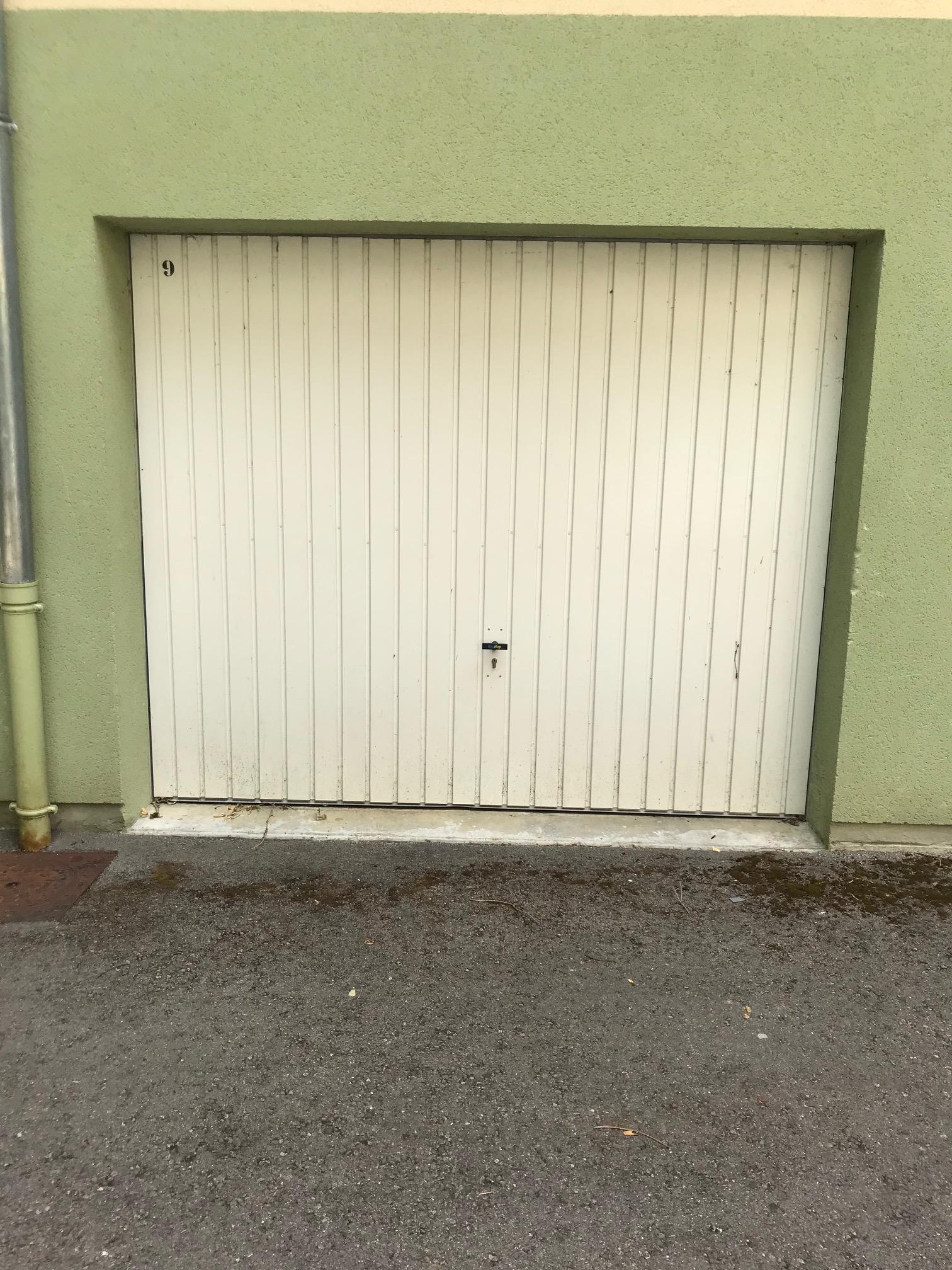 Garage sécurisé à Ars