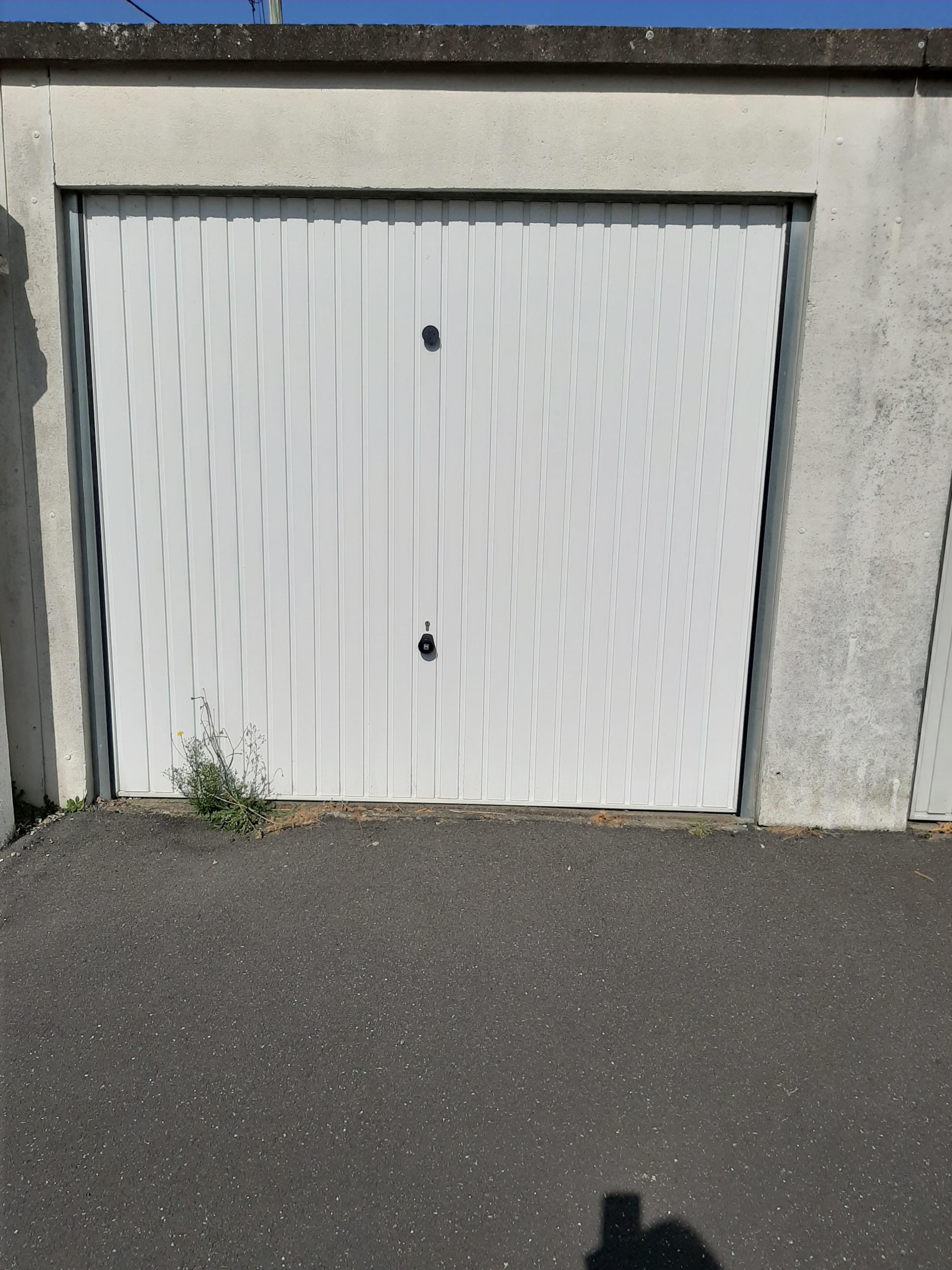 Parking / Stockage / Garde-meuble