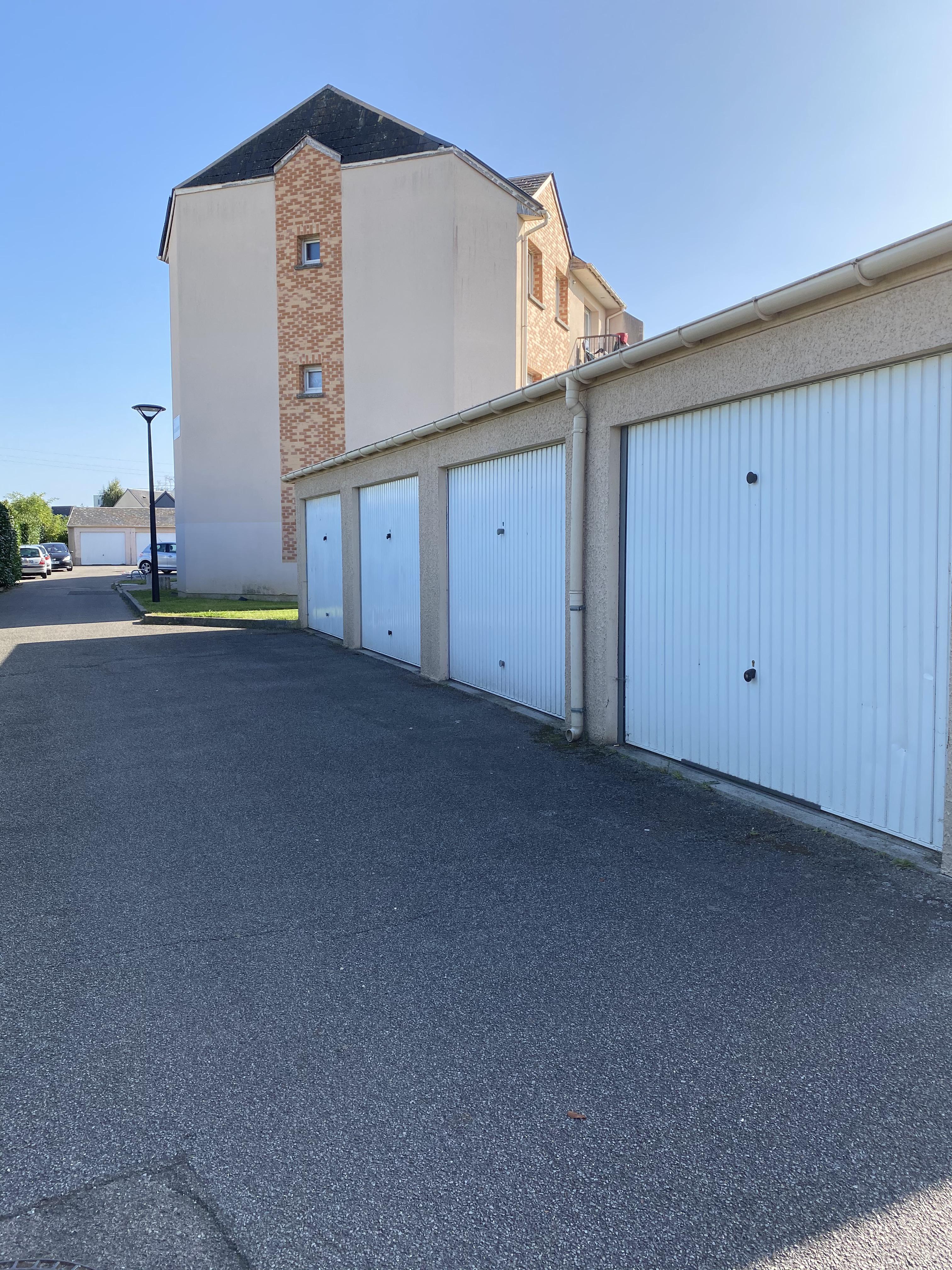 Box fermé / Parking