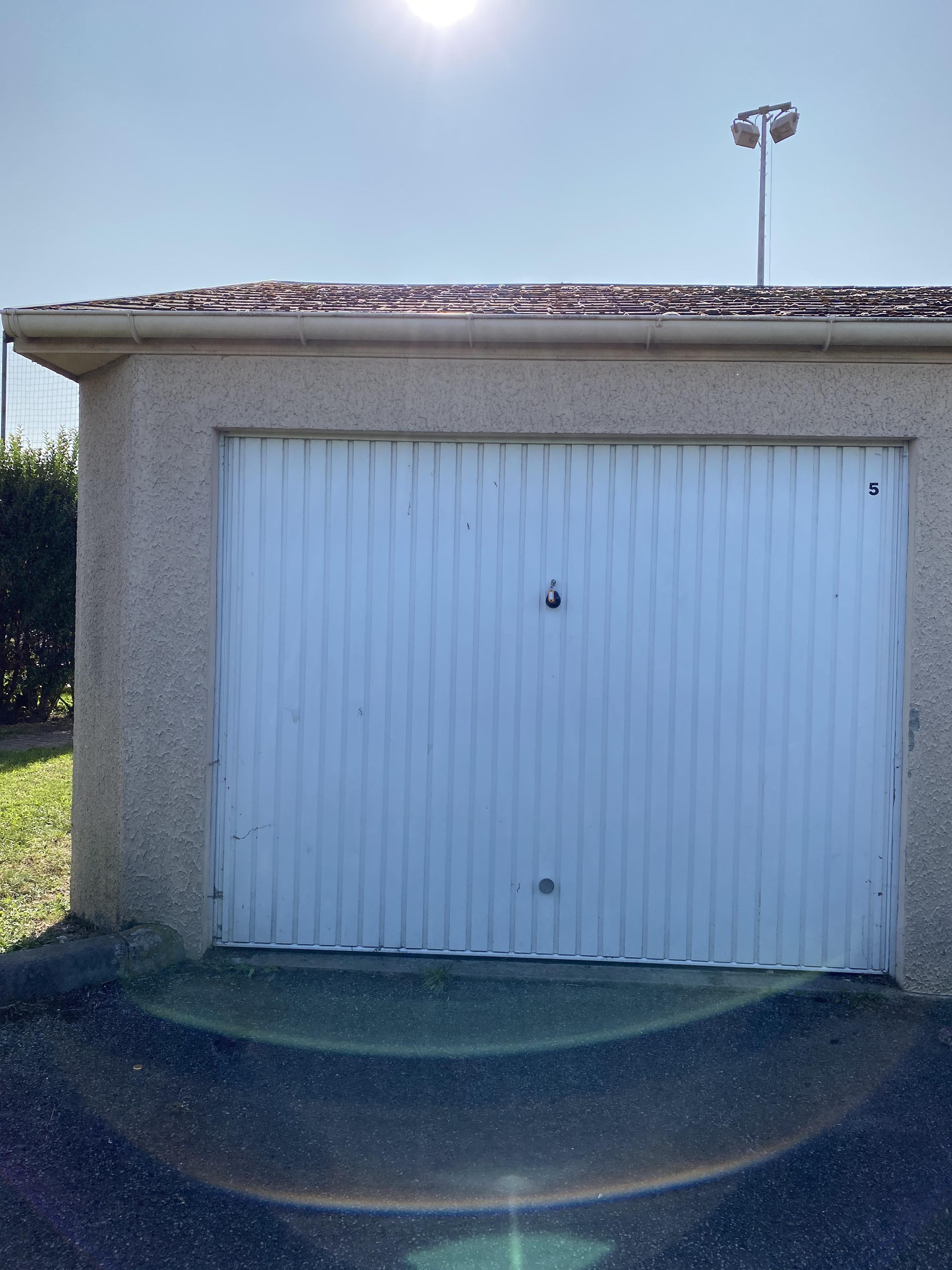 Box fermé / Parking