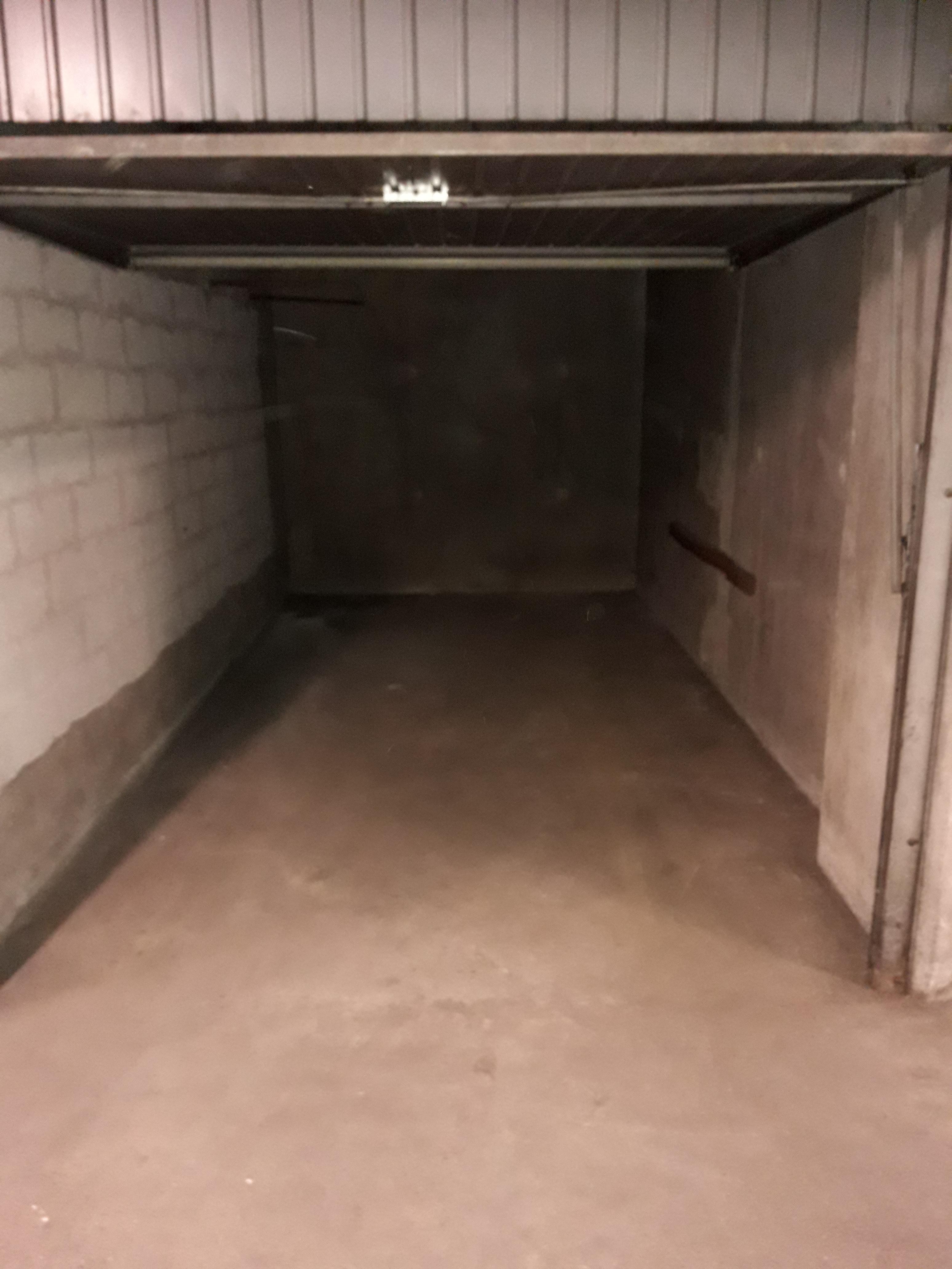 Parking privé / Lyon 7 / Gerland