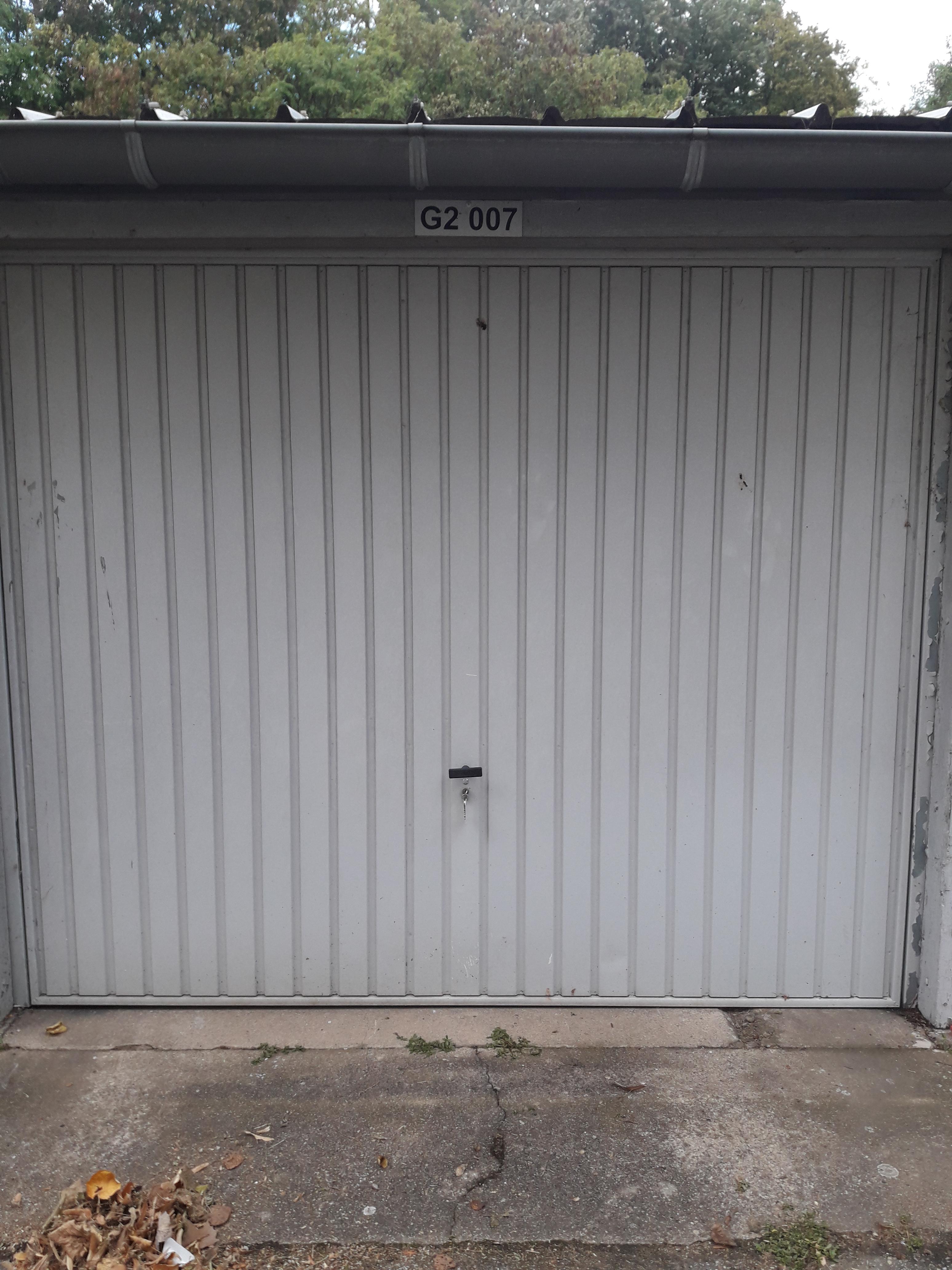 Box à la location / Quais de Sédaillian