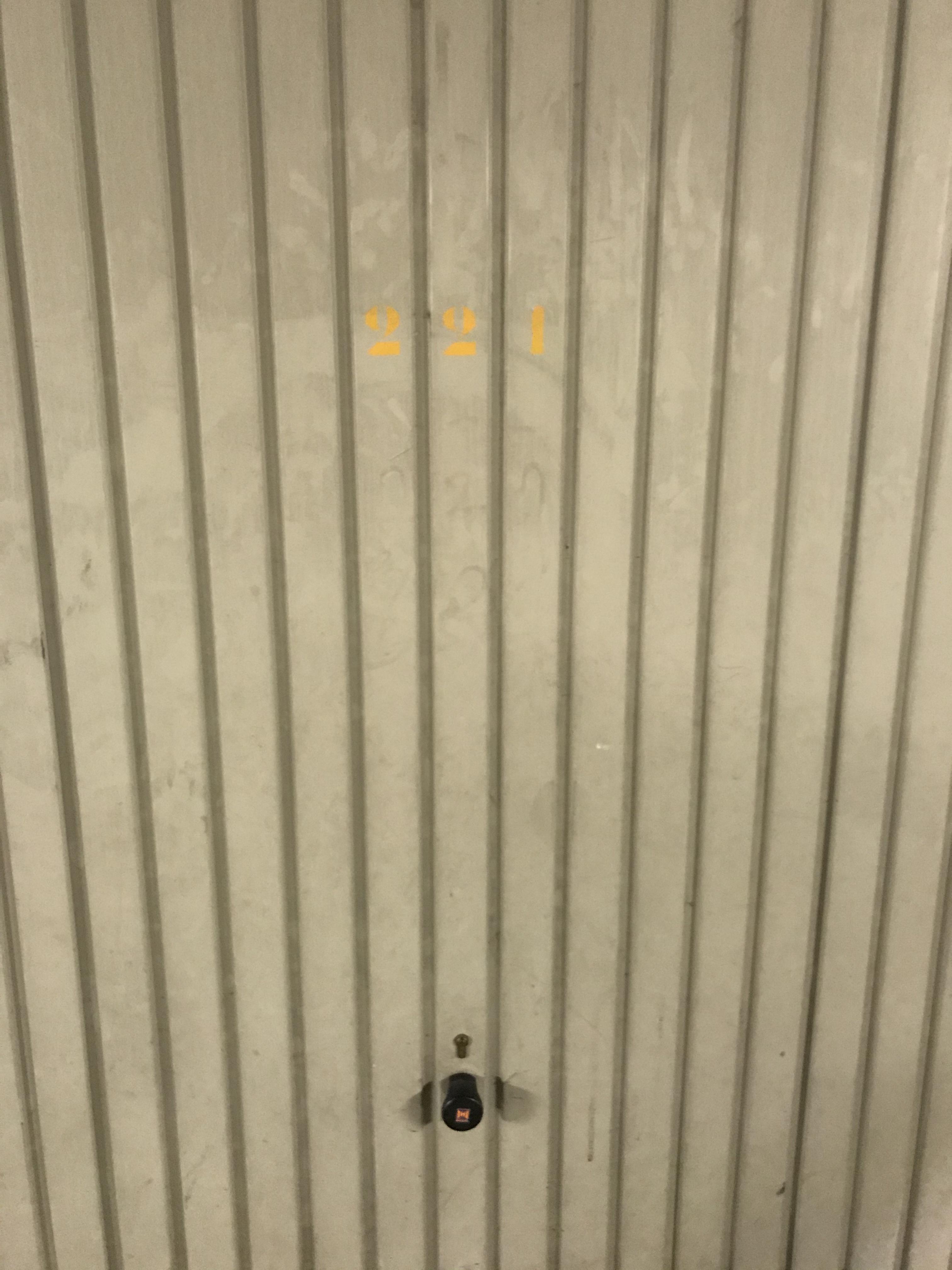 Garage particulier pour voiture