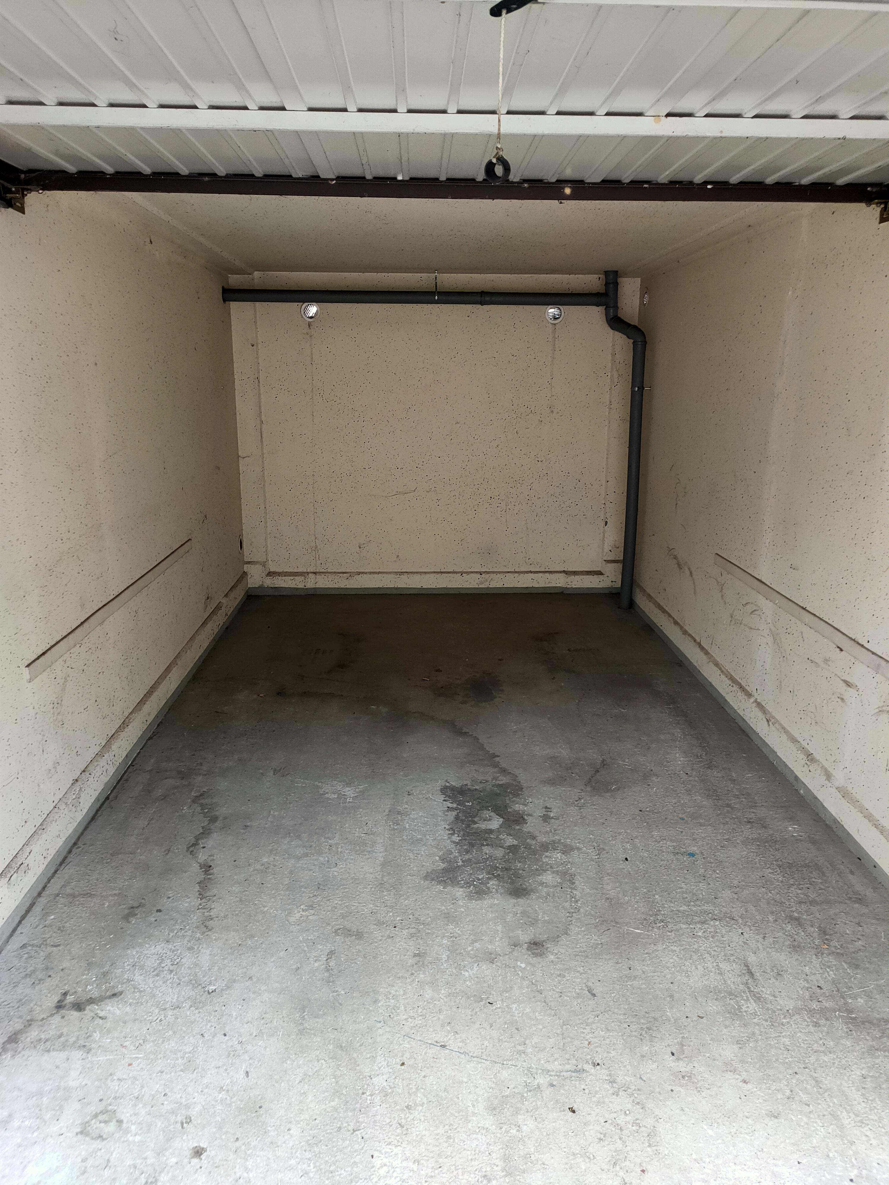 Garage en extérieur /  Vesoul