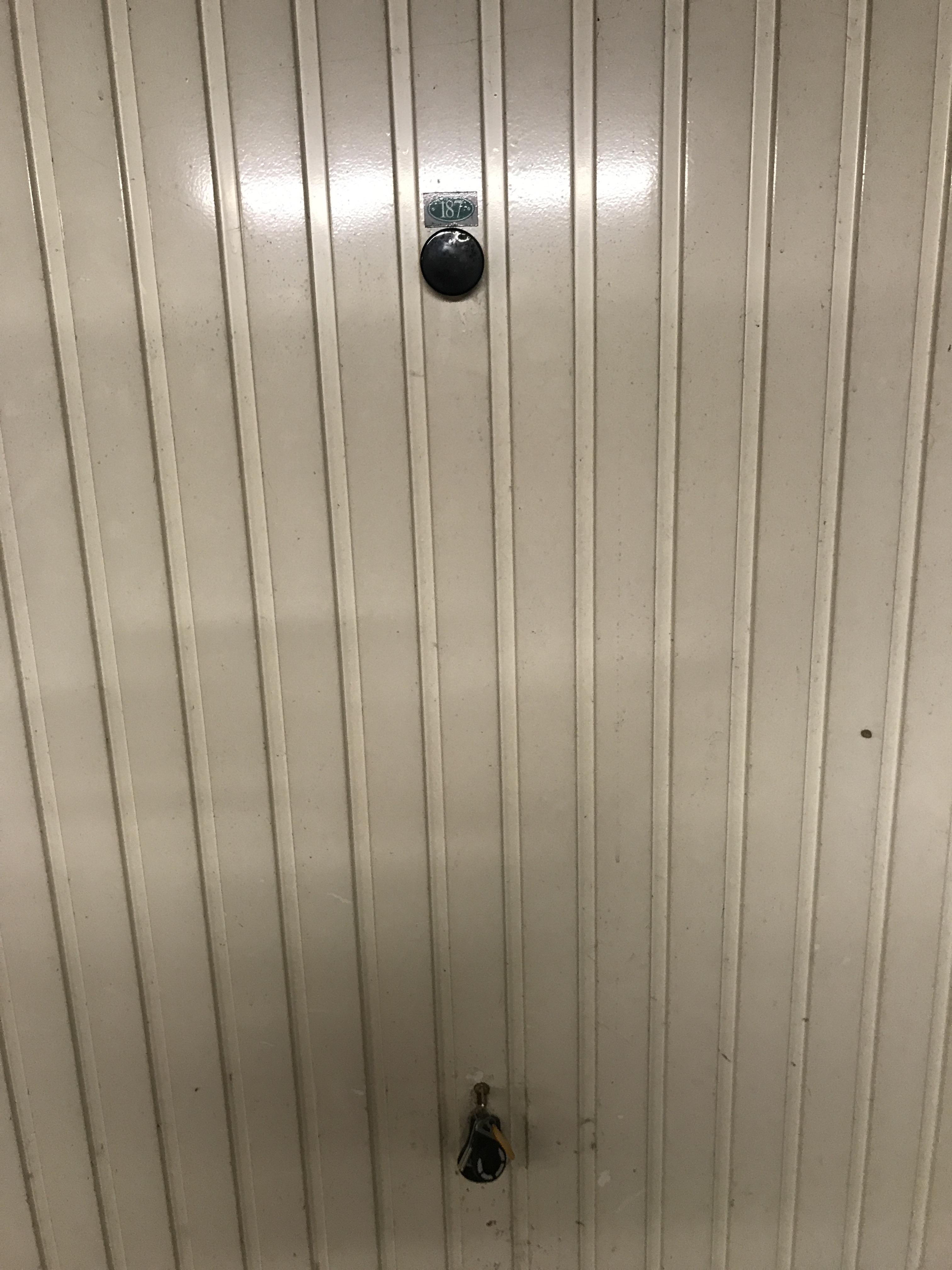 Garage de 14 m² à louer sur Pessac