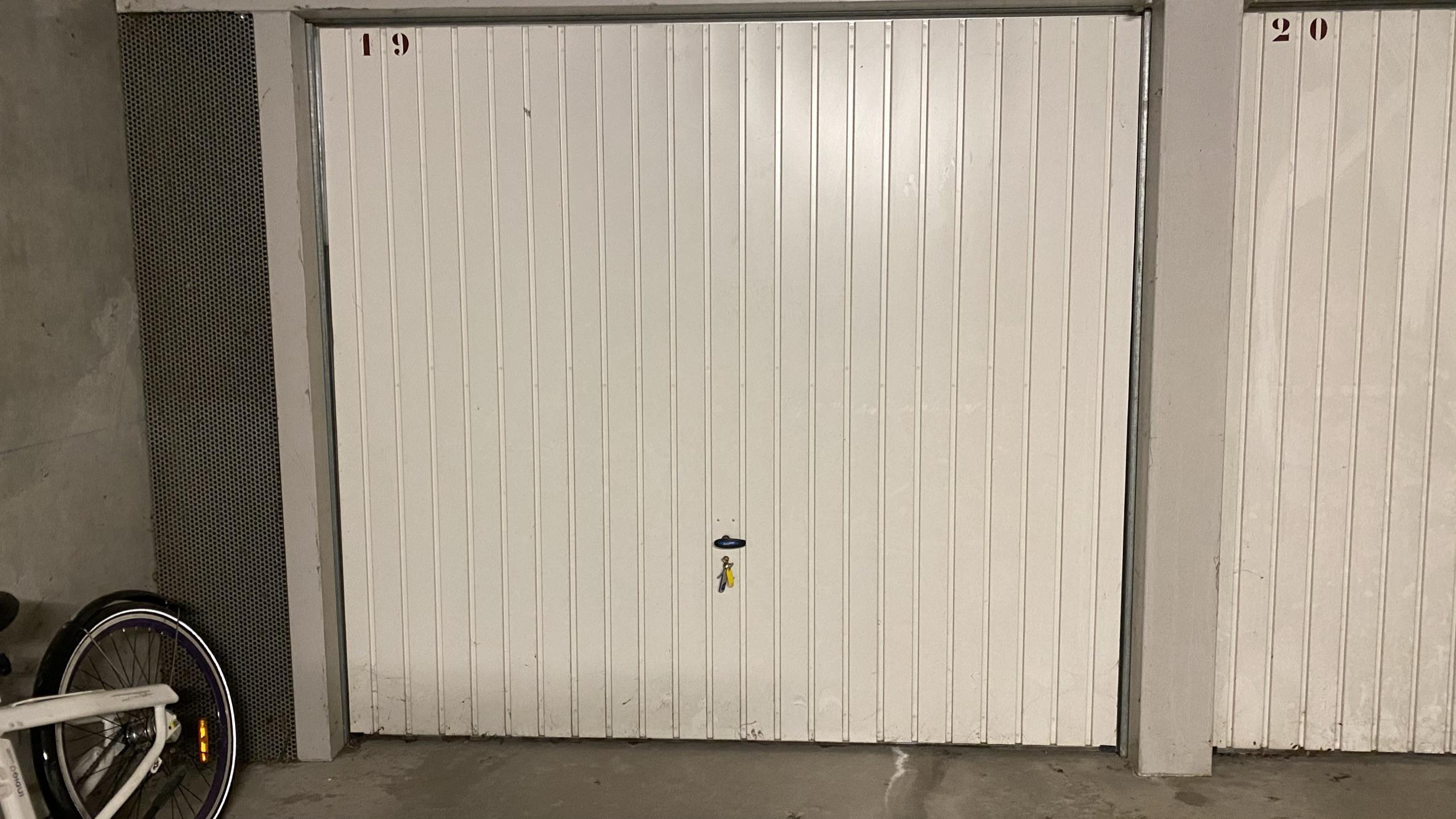 A louer vers le CHU d'Echirolles / Garage