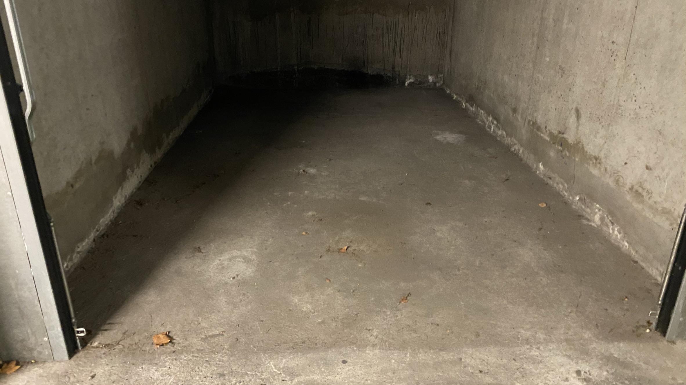 Garage sécurisé / garage fermé