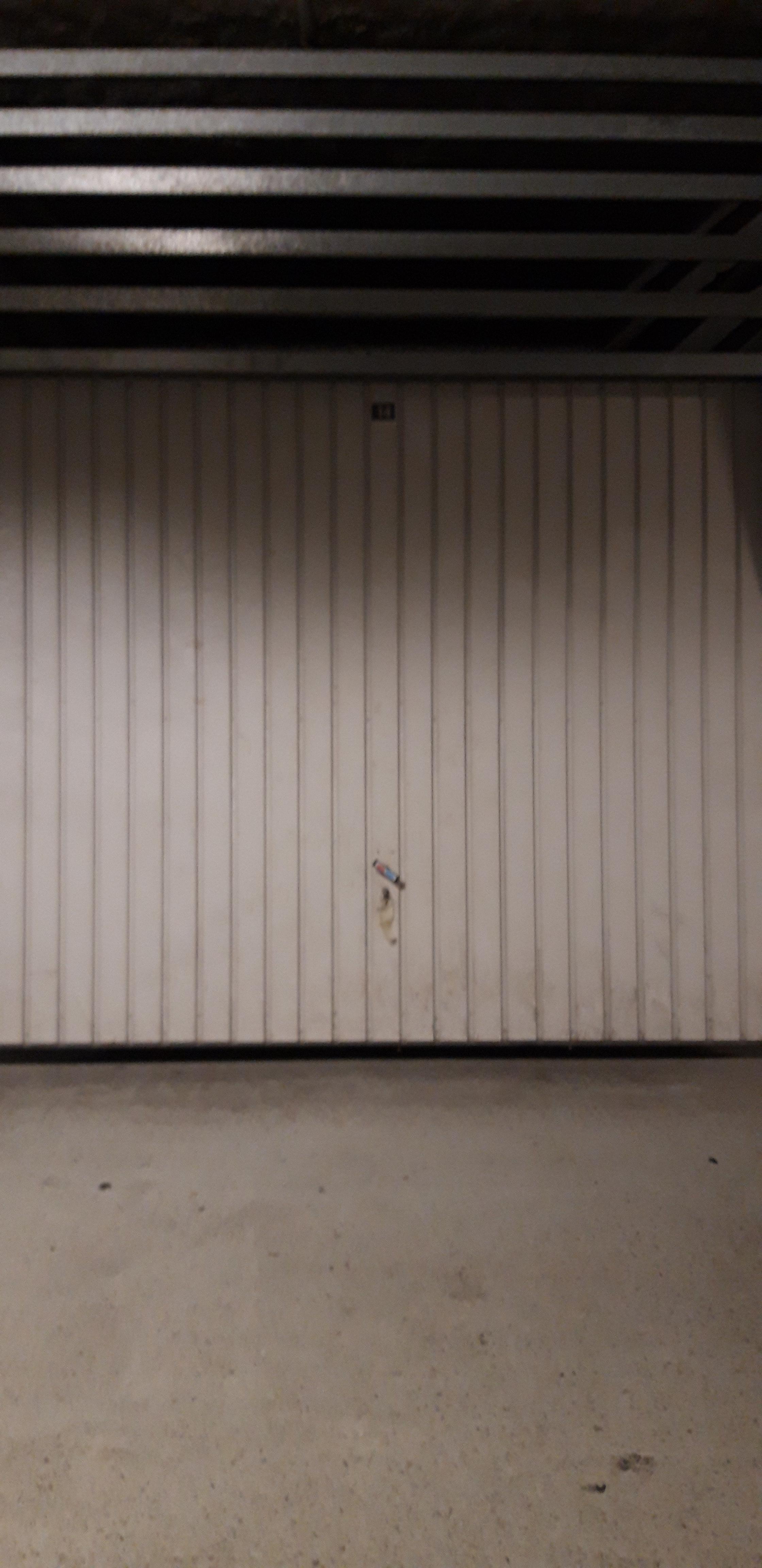 Grand garage proche Rennes à louer