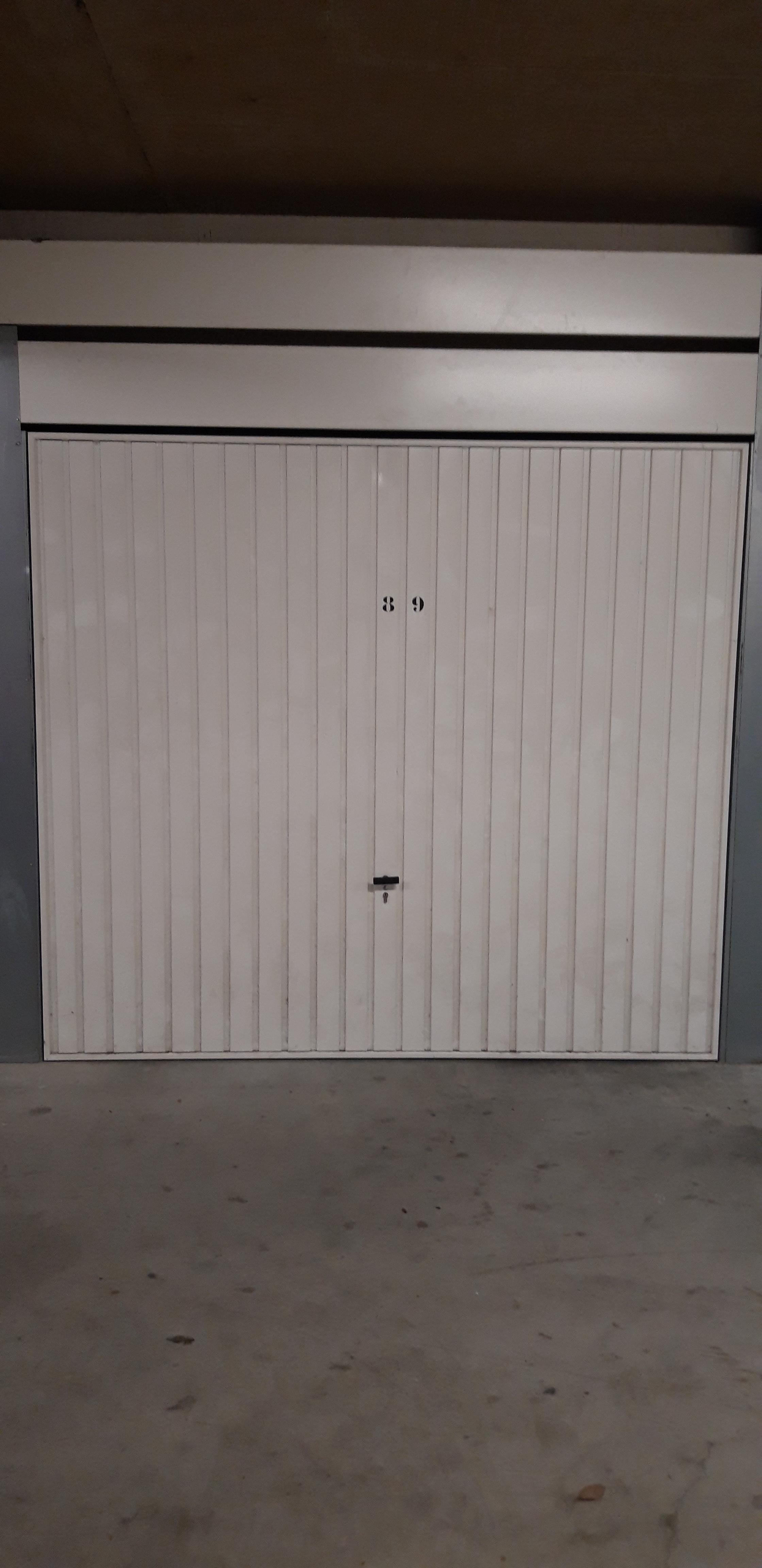 Garage en sous-sol sécurisé