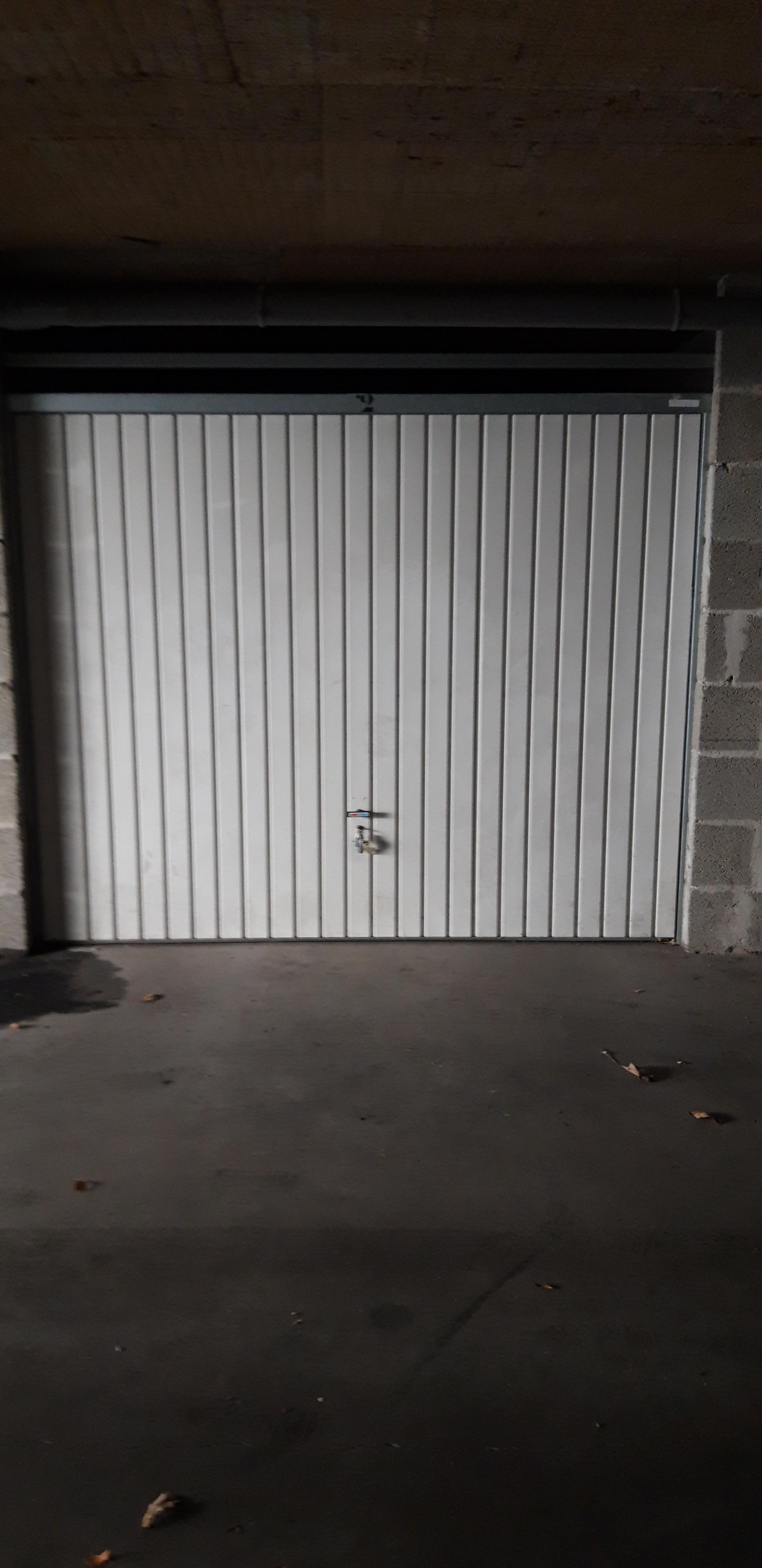 Location garage fermé : parking