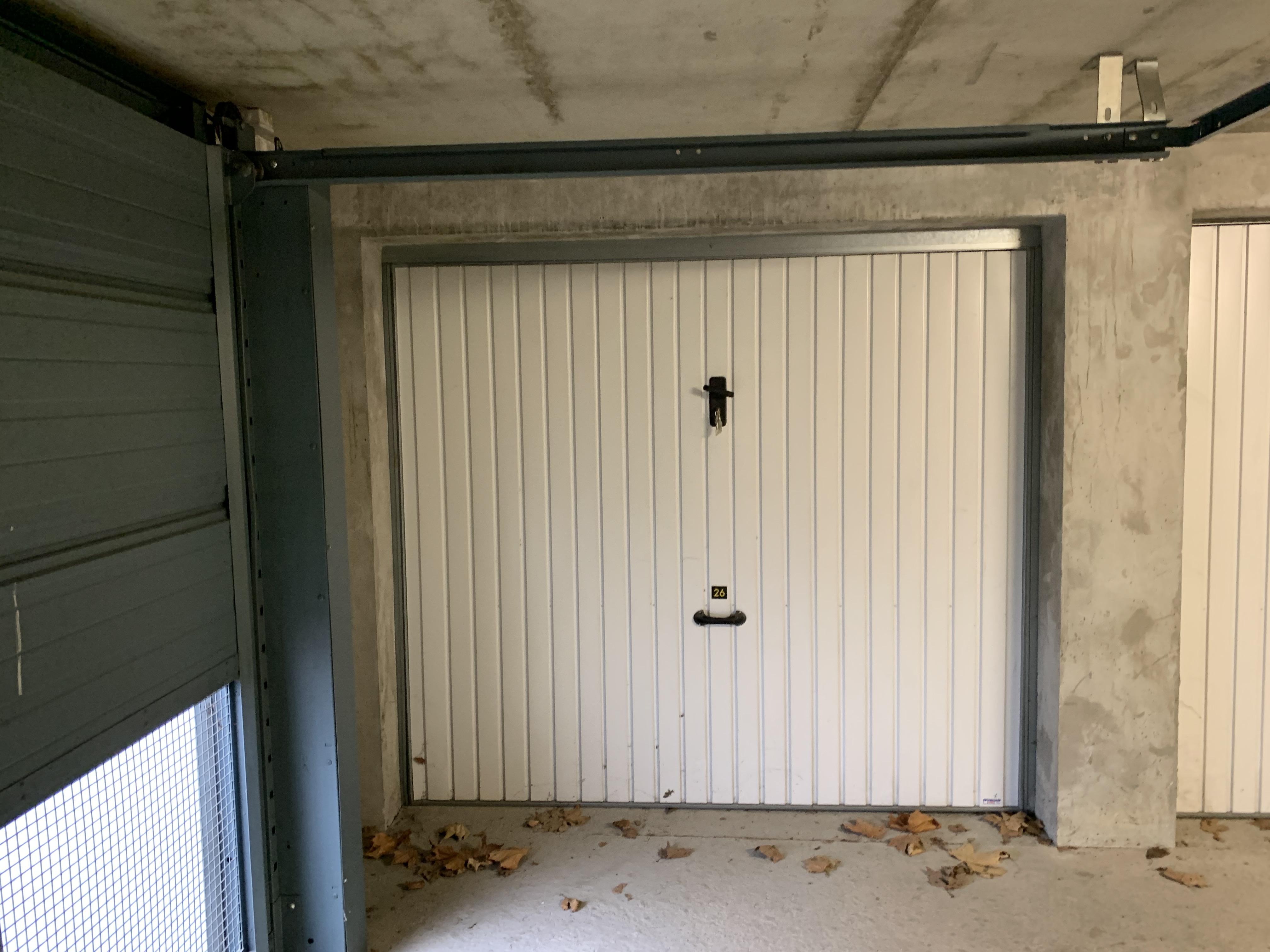 Garage fermé de 15m2