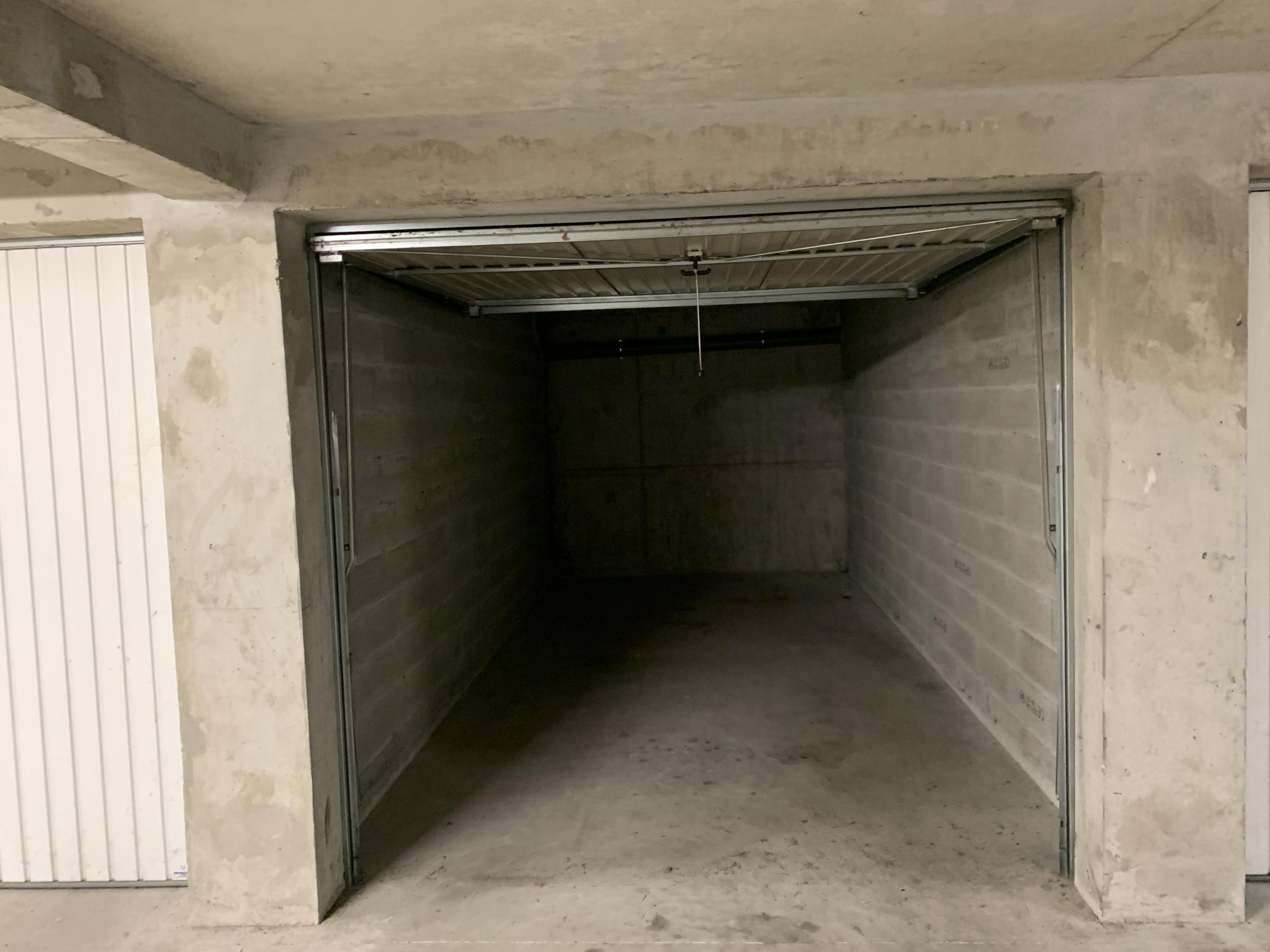 Location Garage fermé