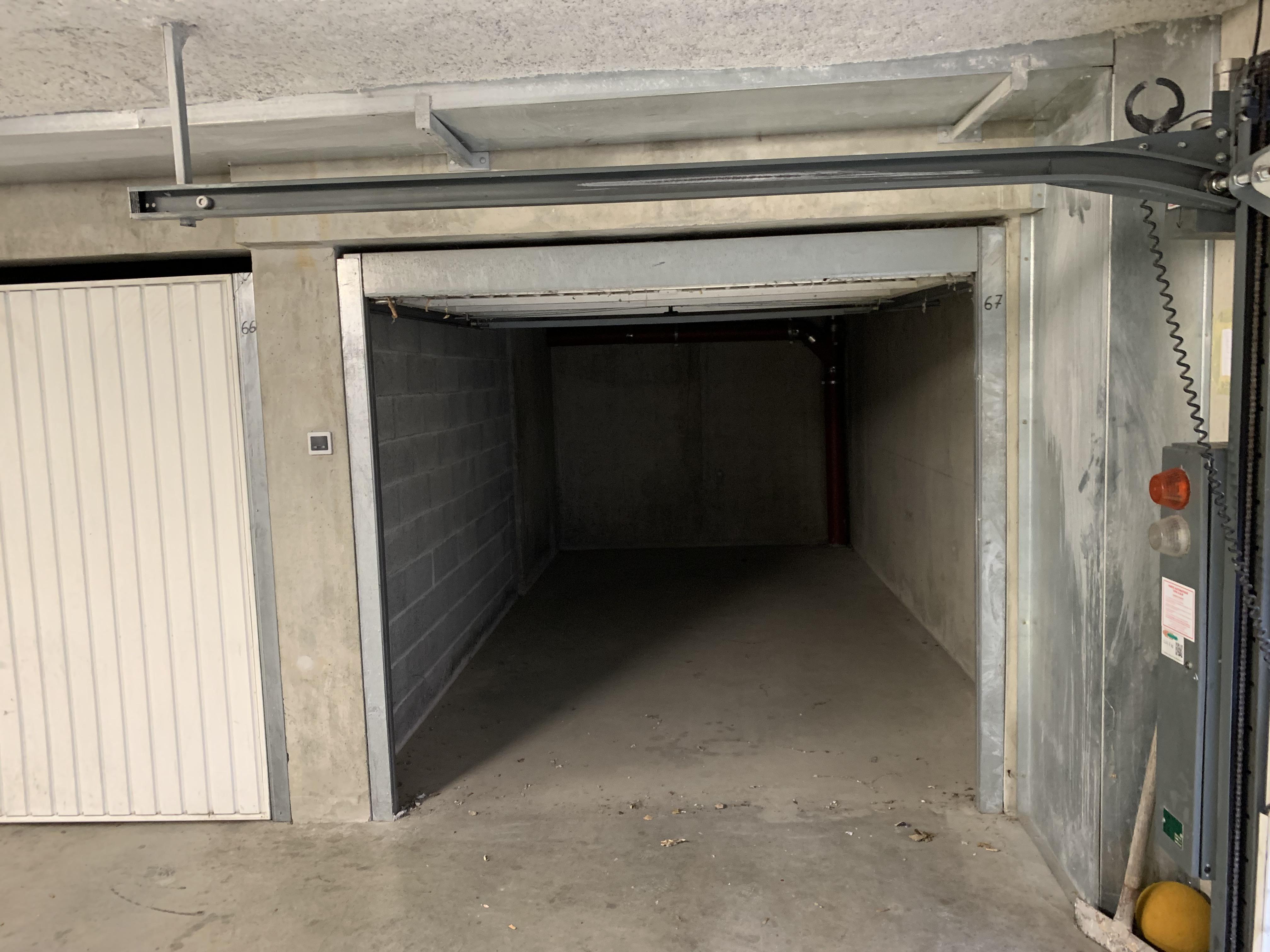 Garage de 13m² à Chambery