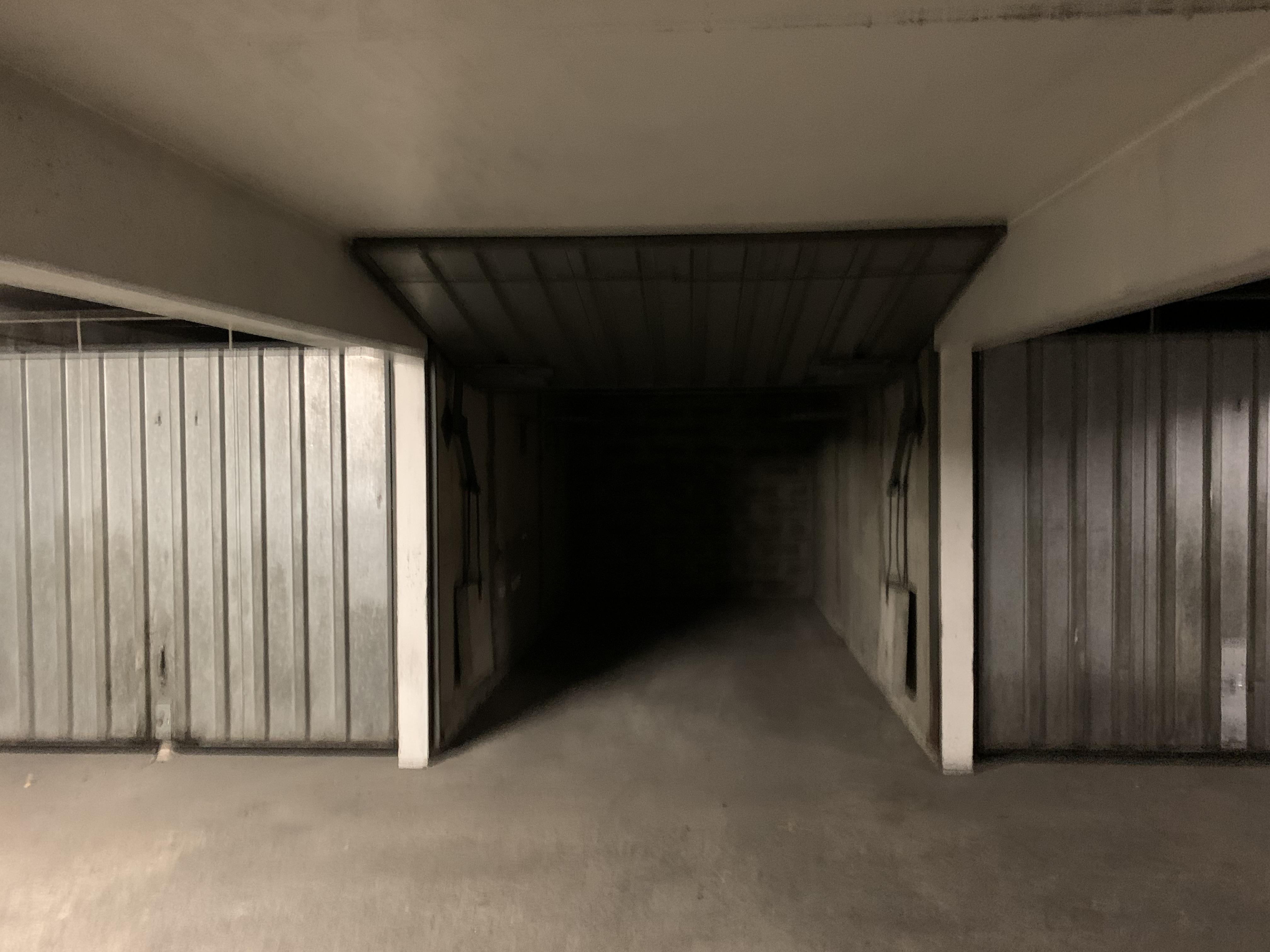 Garage : stationnement véhicule