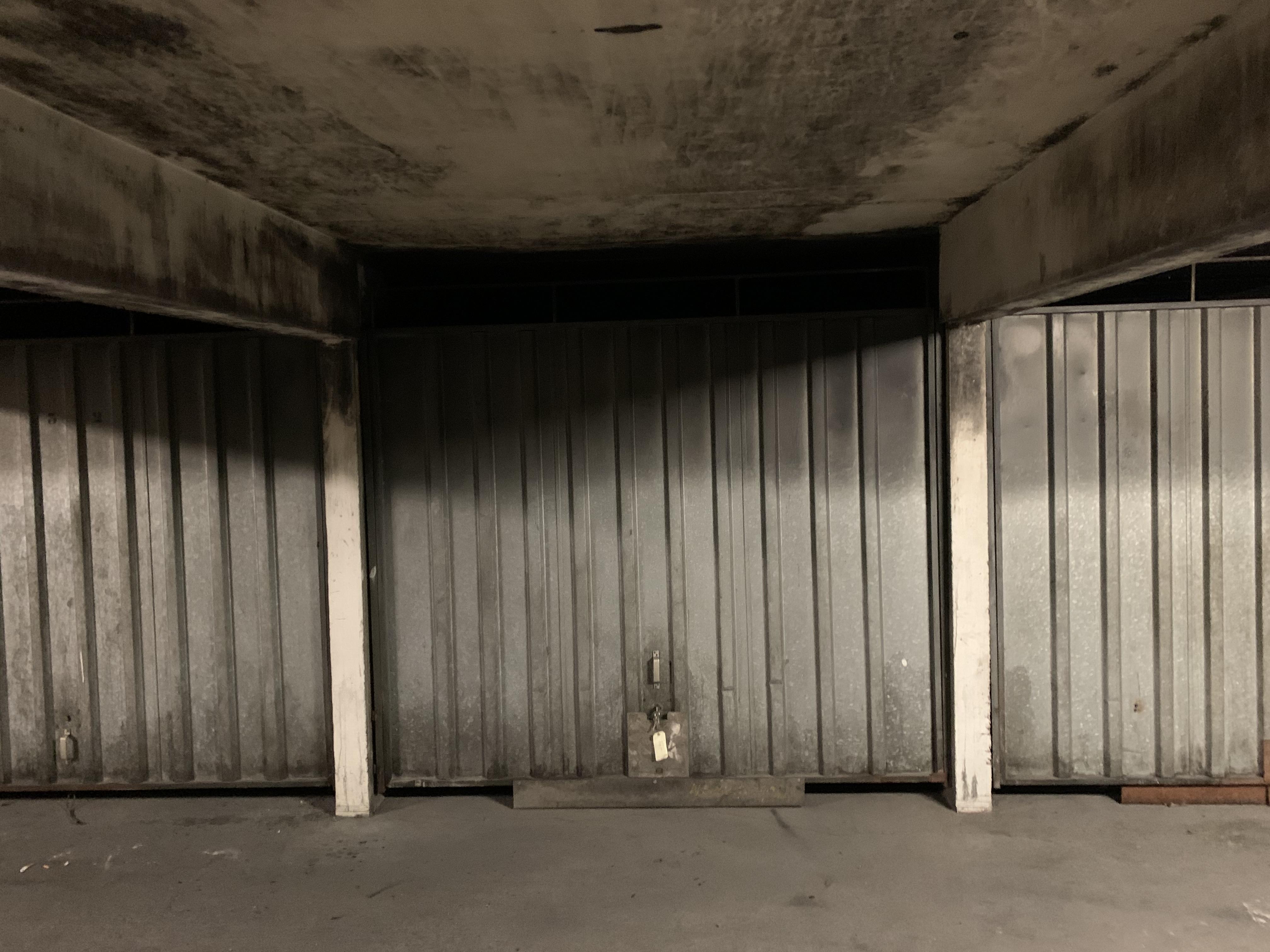 Garage fermé de 14m² en sous sol à