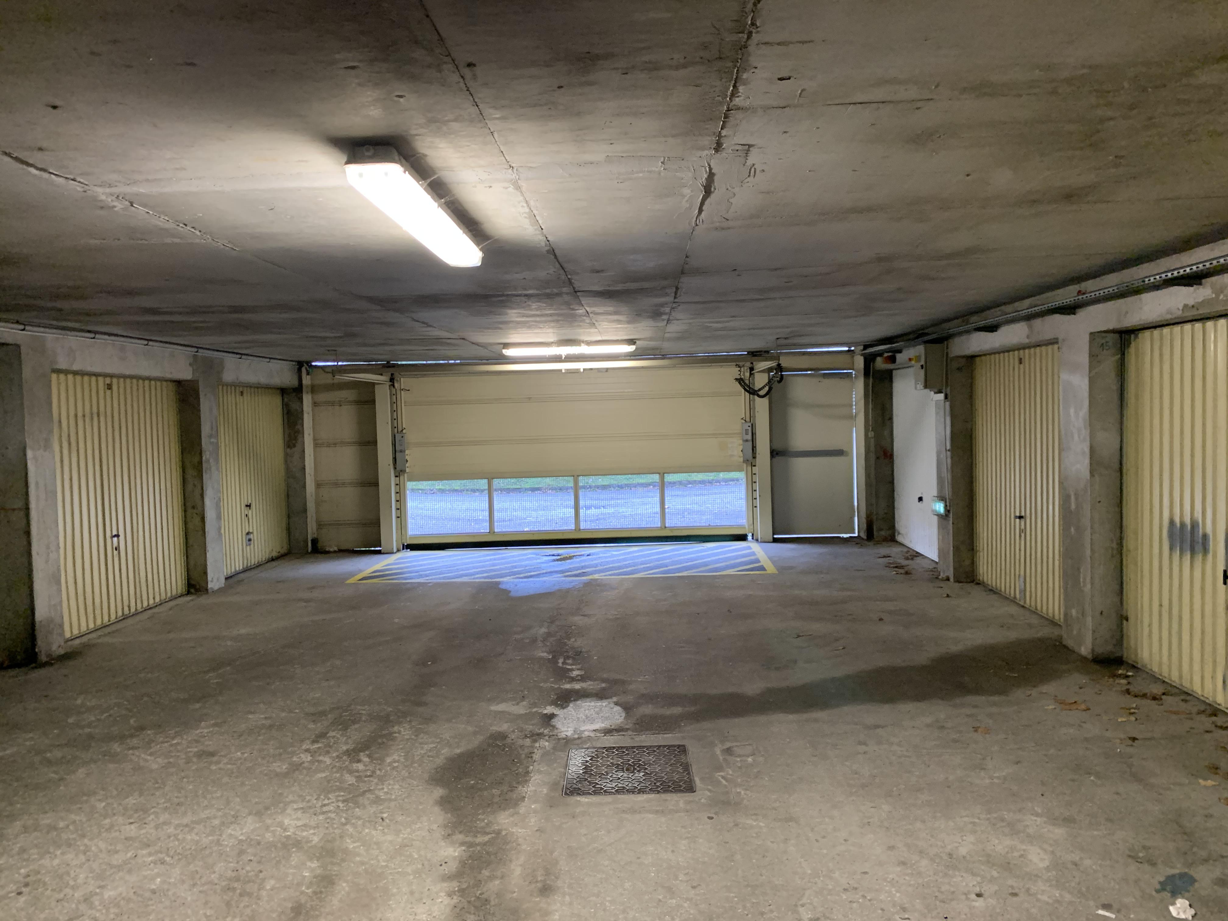 Garage fermé