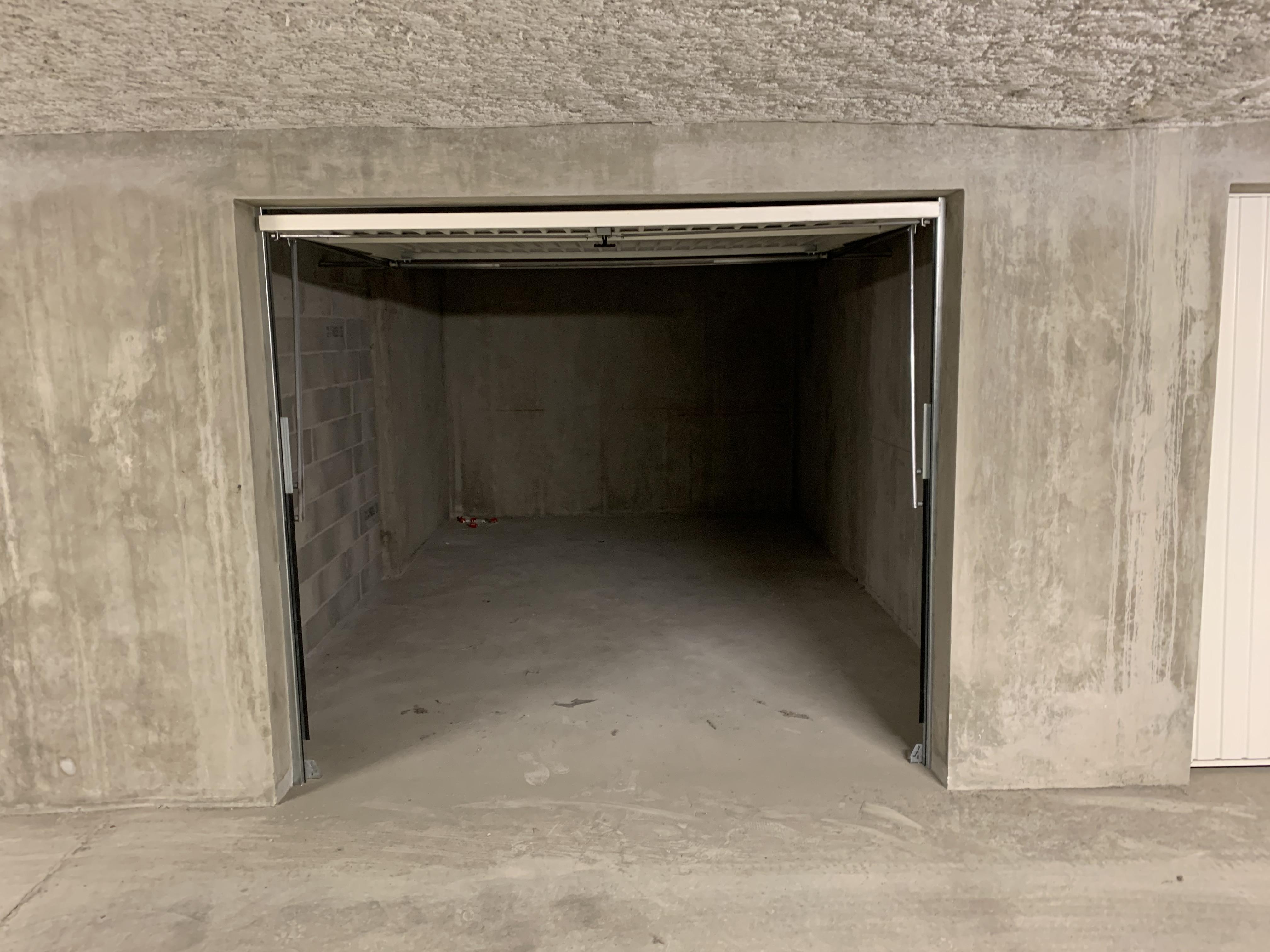 Location Garage de 16m² à Saint-Alban-Leysse
