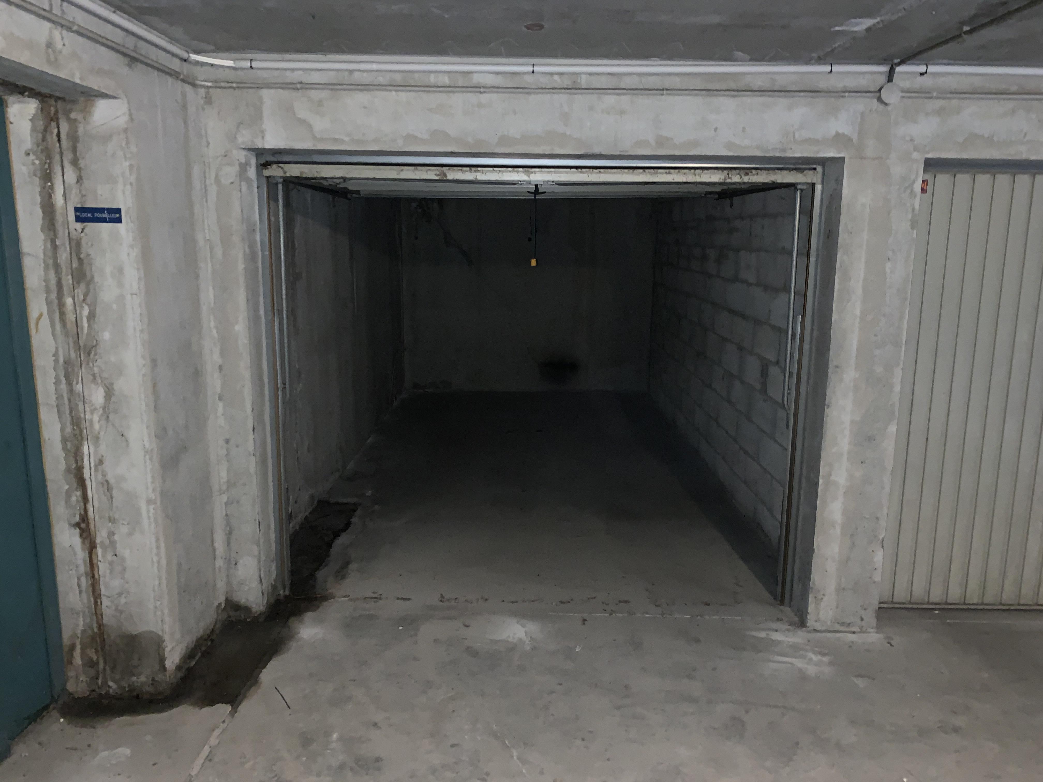 Garage de 13m² à louer