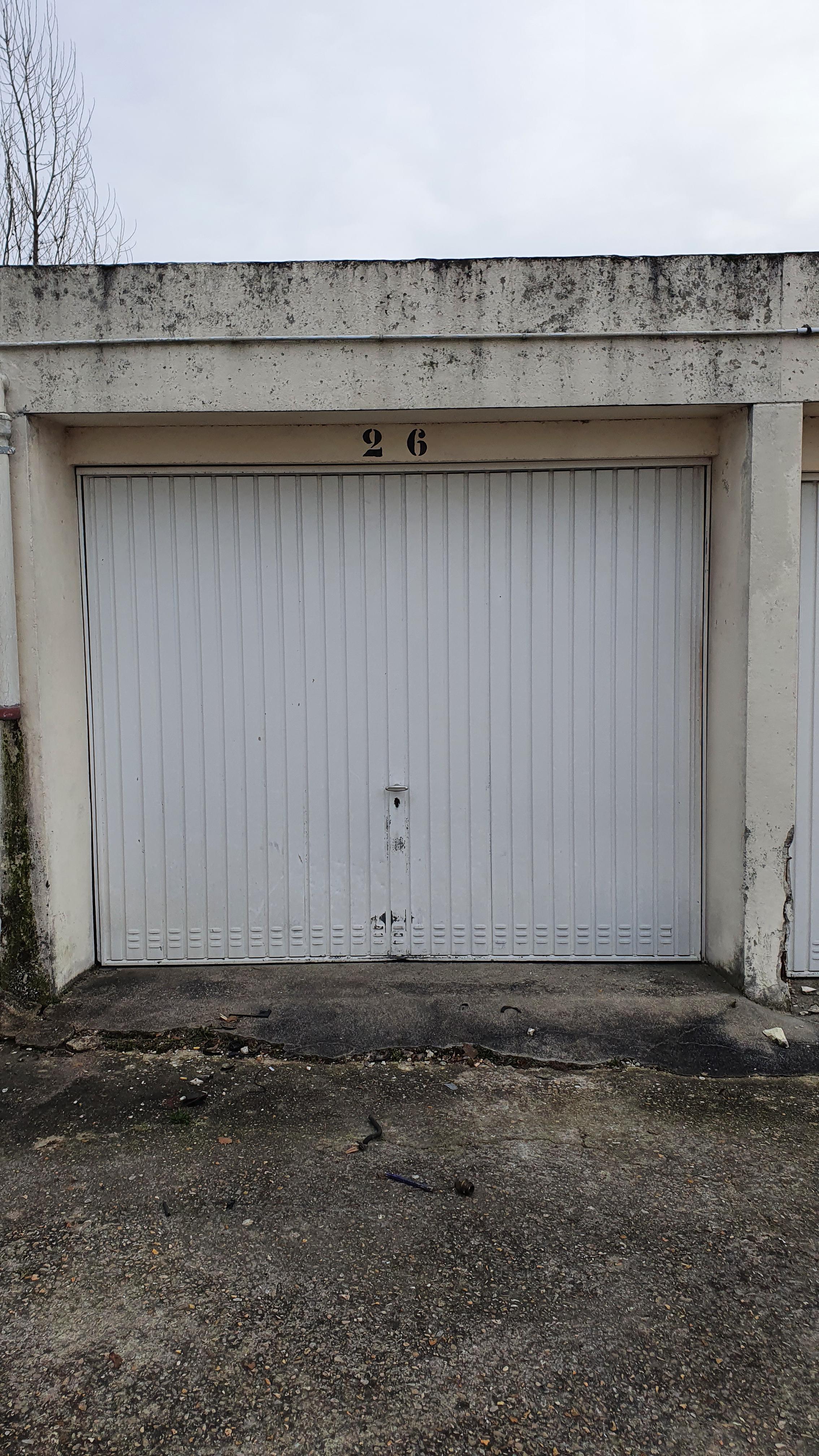 Garage sécurisé : stockage ou parking