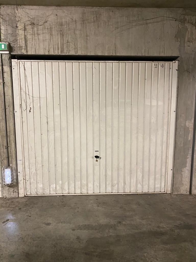Grand garage en sous-sol / Grenoble Sud