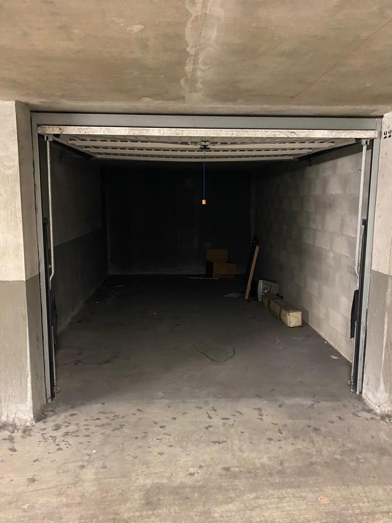 Location garage en sous-sol / Grenoble
