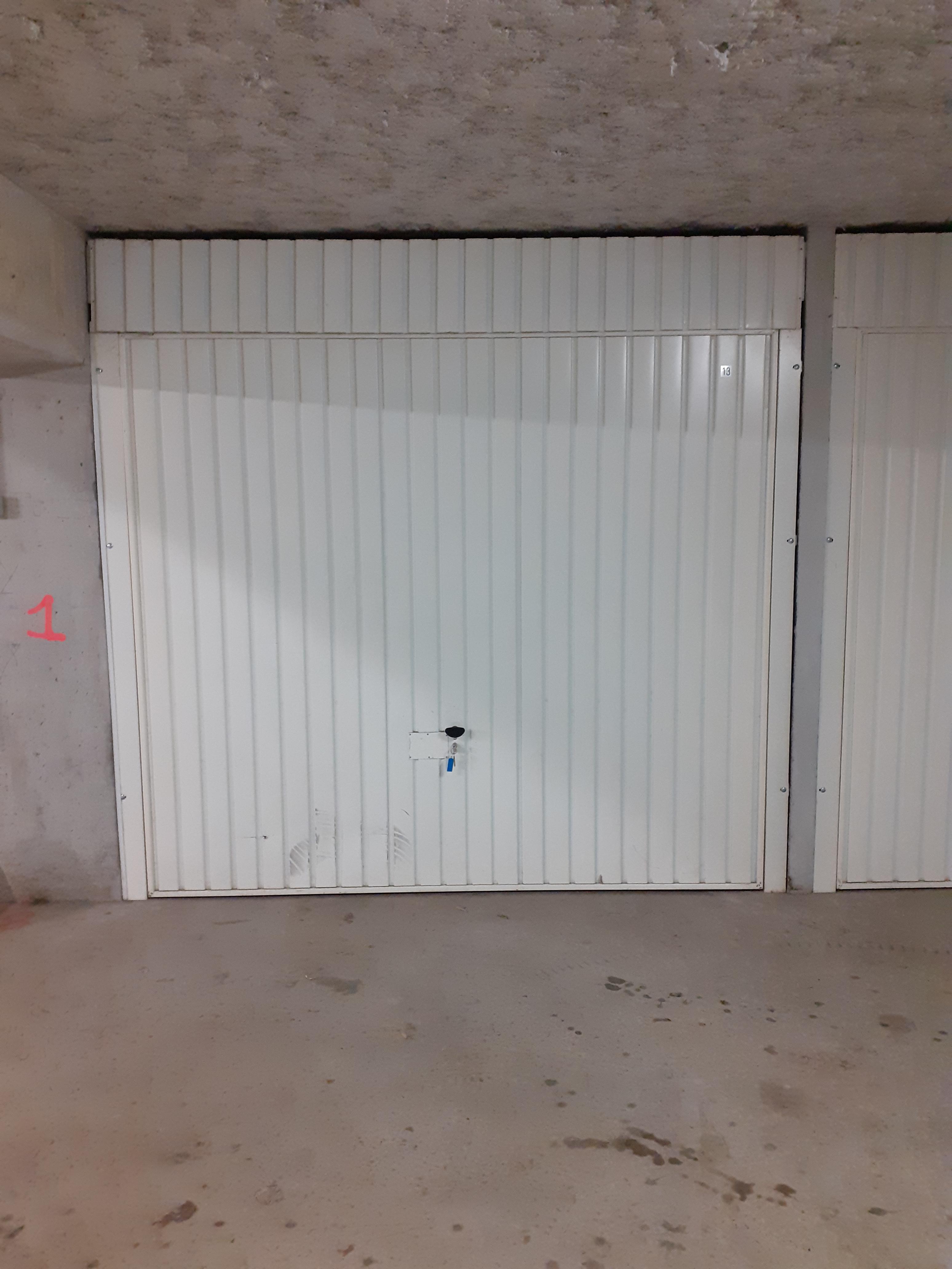 Location box fermé / garage en sous-sol