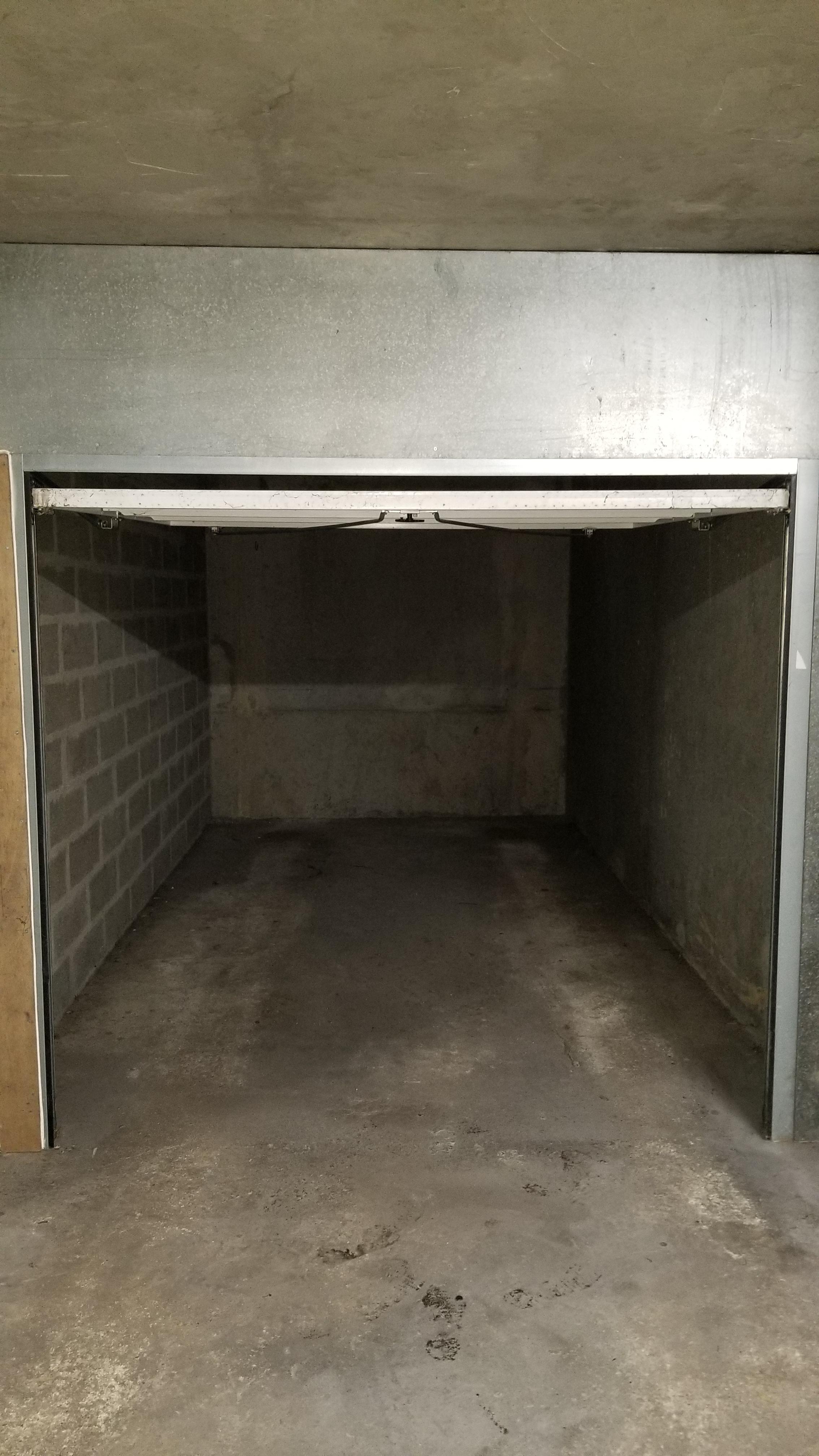 Garage en sous sol sécurisé à Evreux