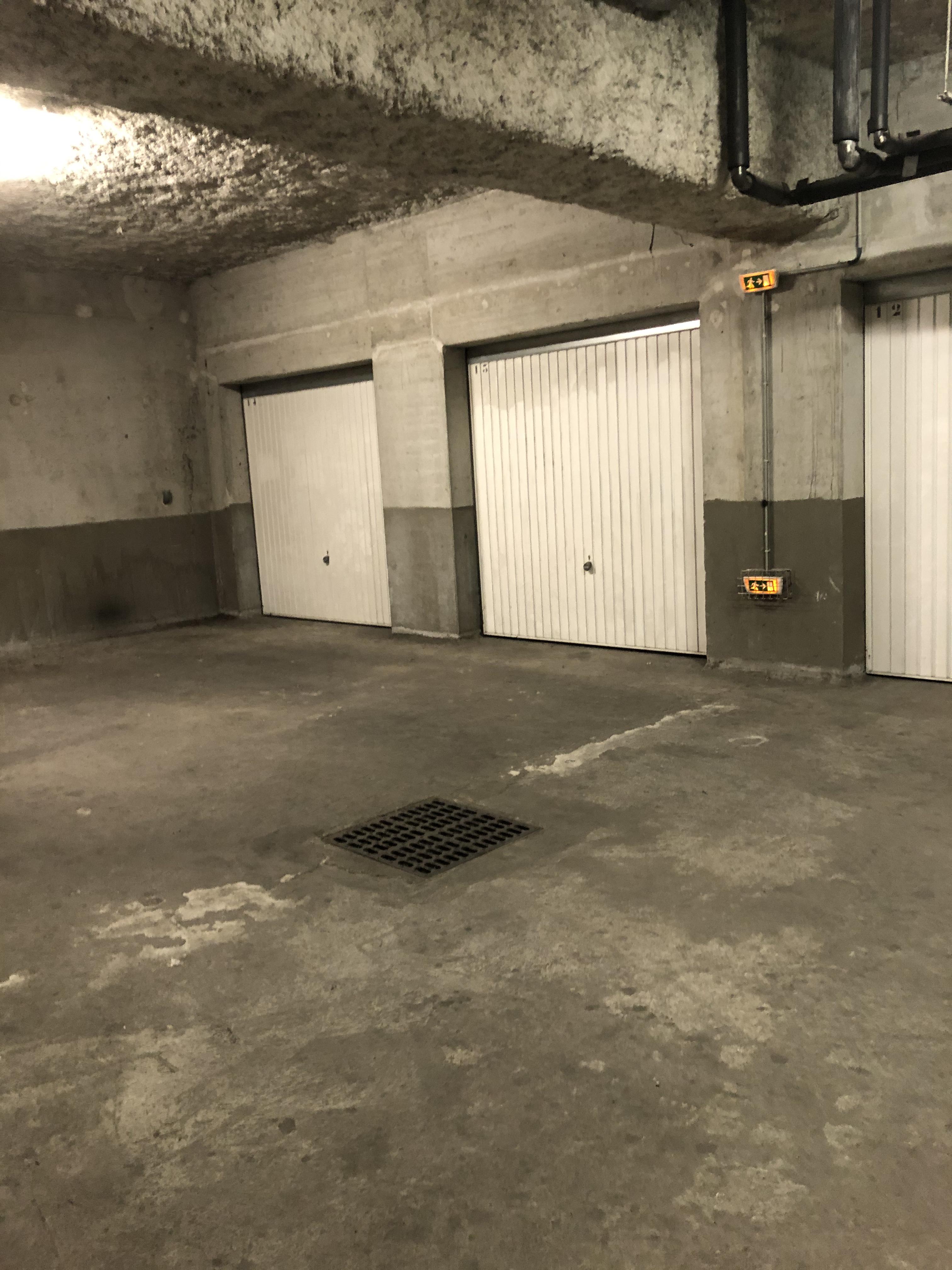 A louer : garage en sous-sol / Grenoble