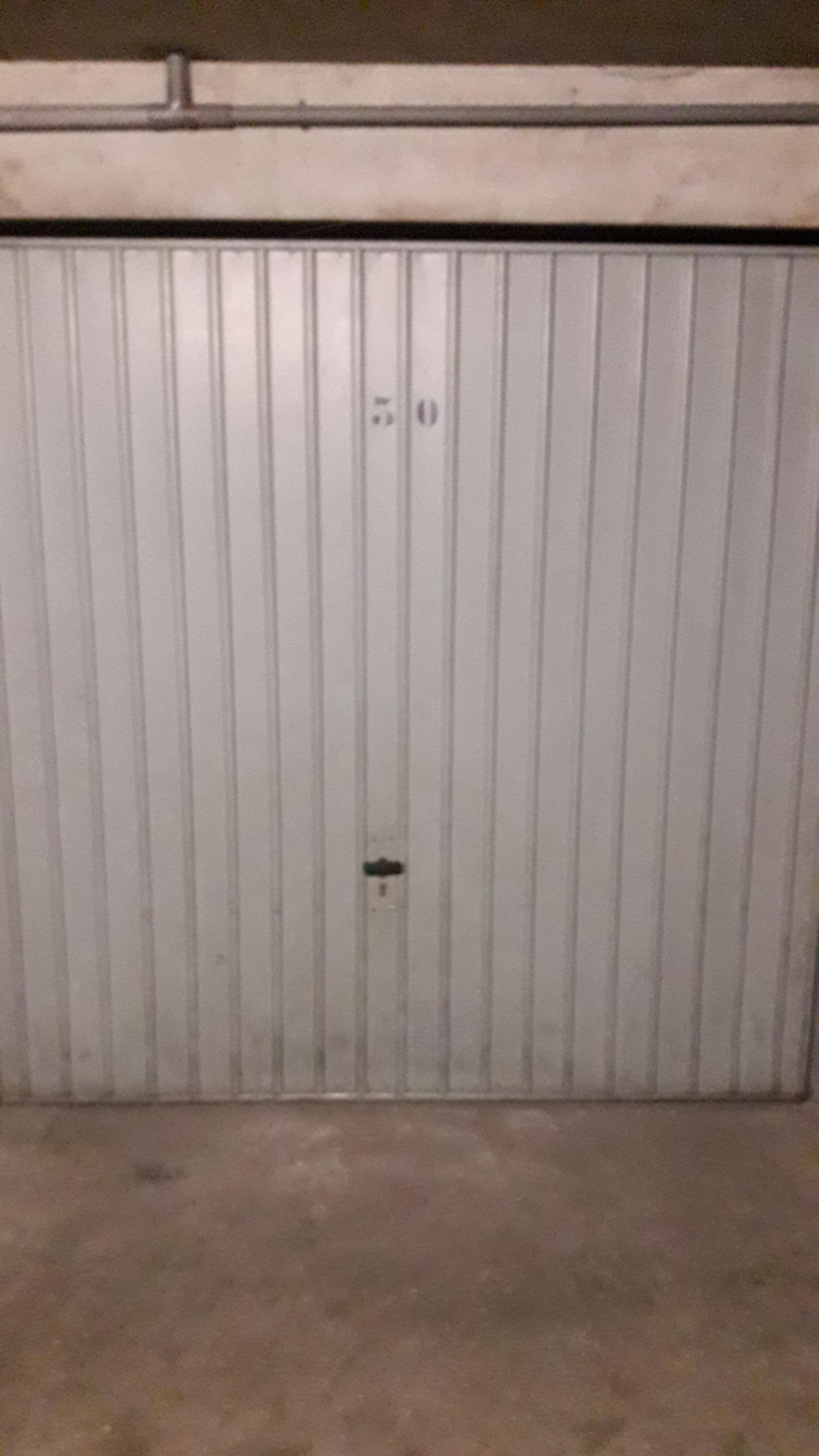 Location parking fermé 2 roues Lyon 7