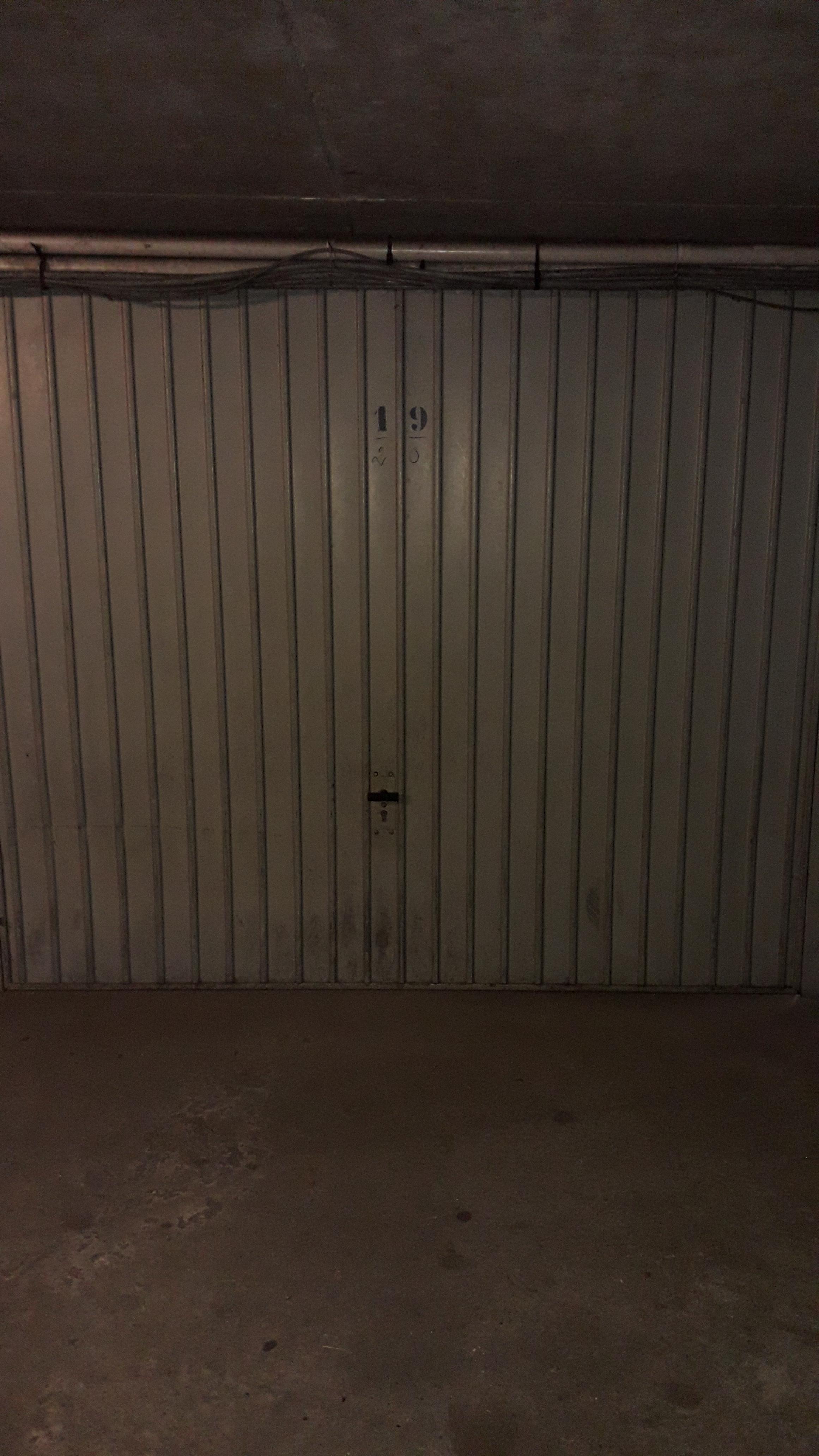 Location grand garage Lyon 7