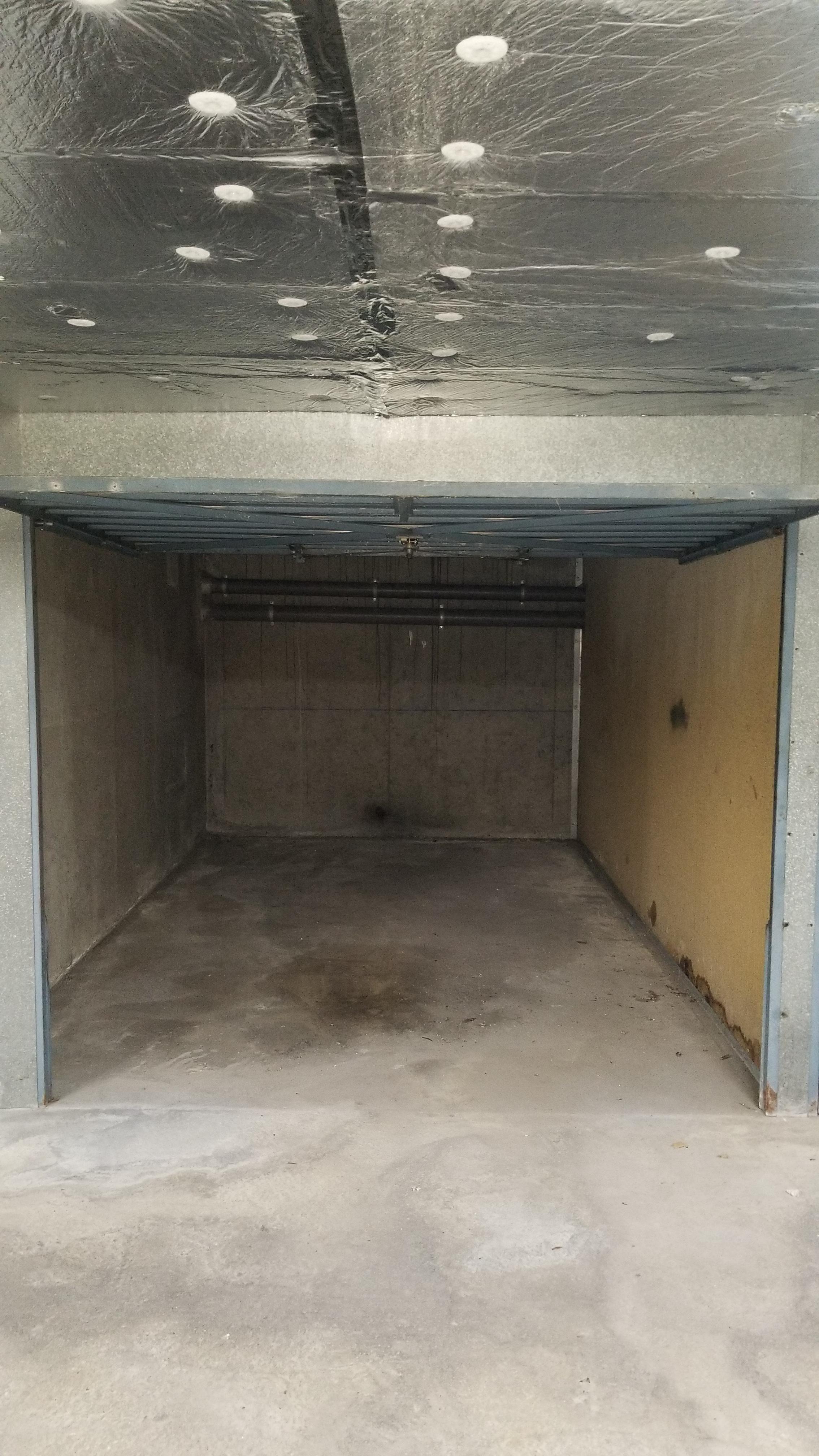 Garage fermé en sous-sol à Evreux