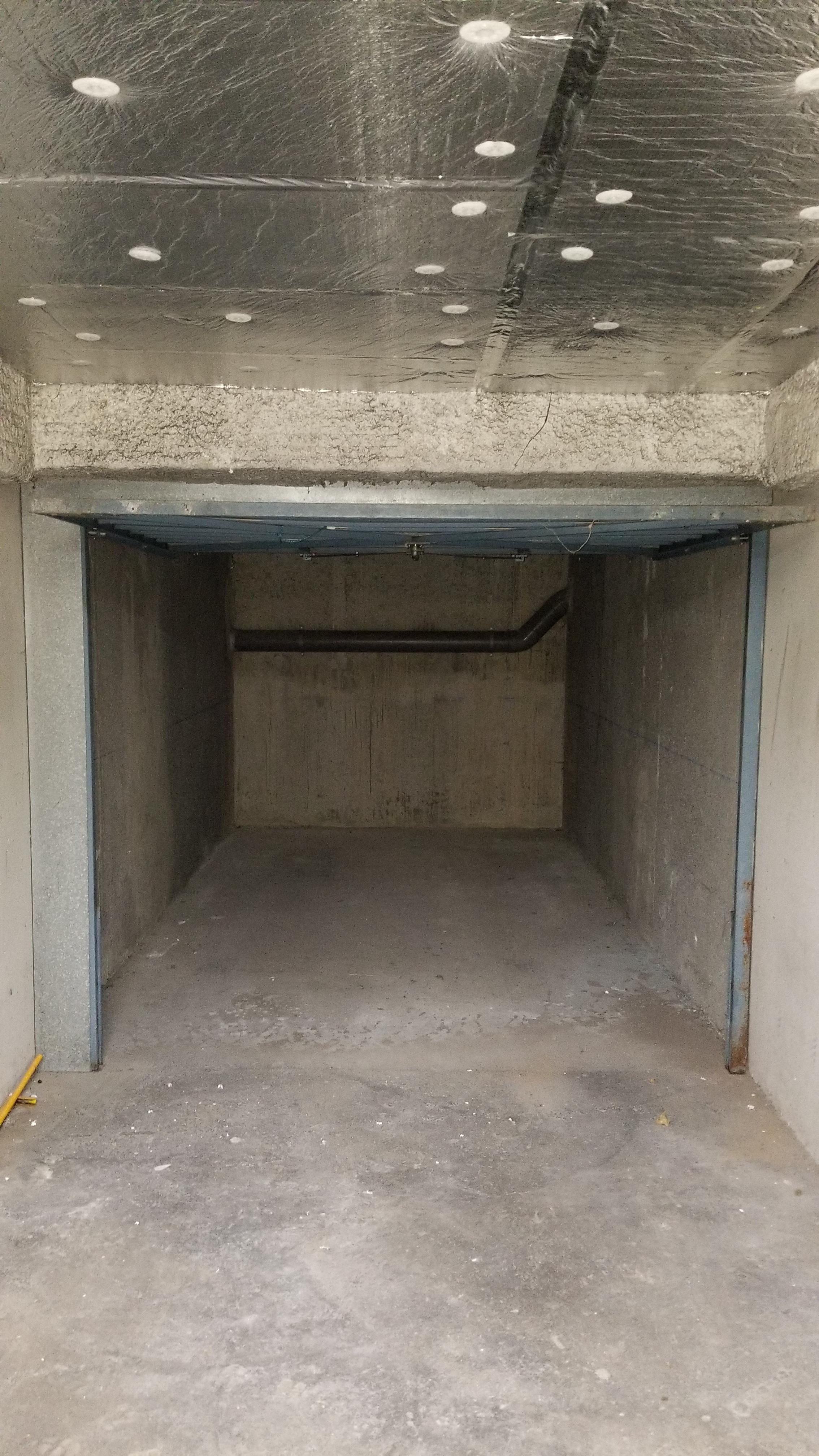 Garage fermé en sous-sol à Evreux