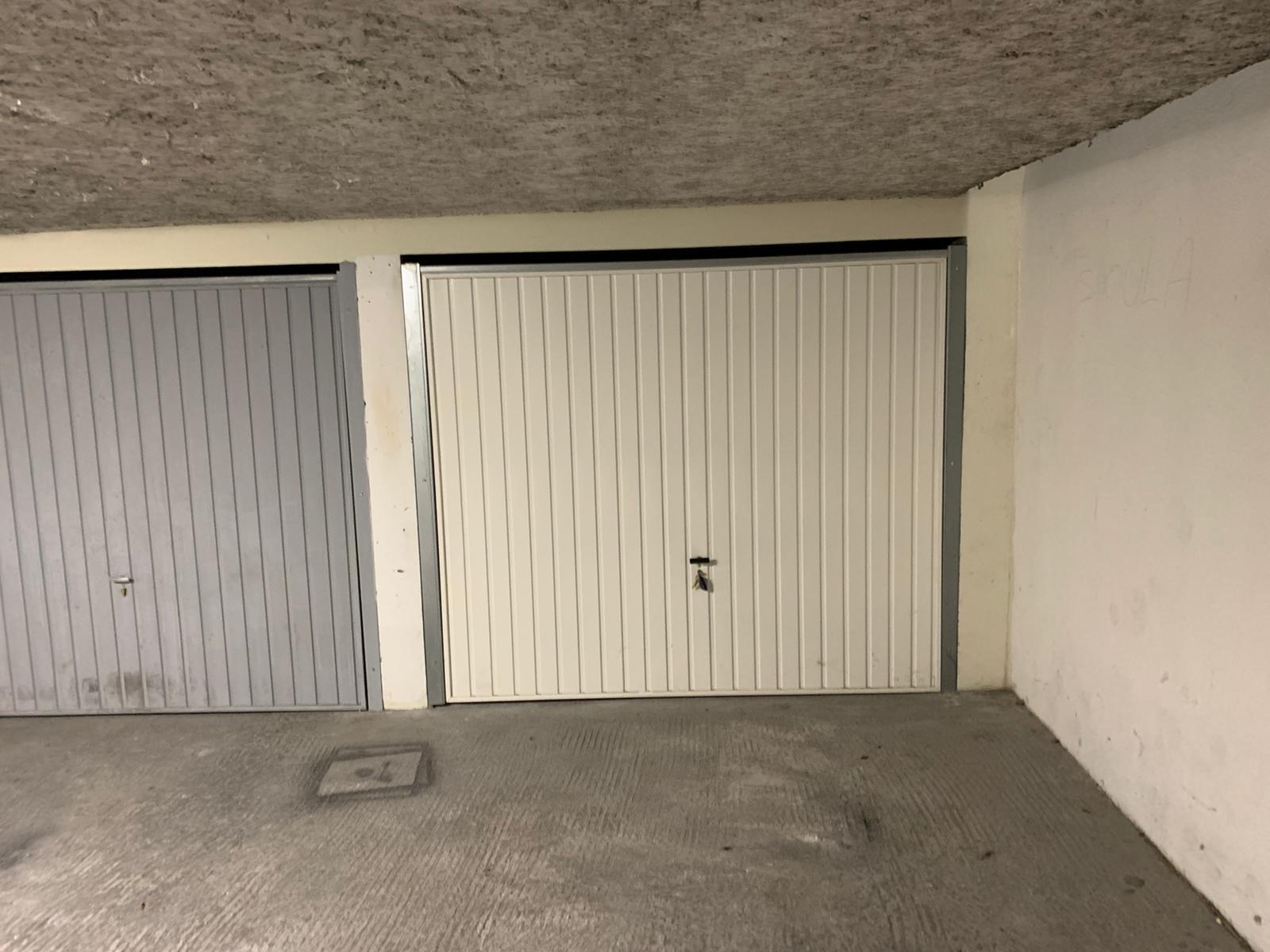 Petit garage fermé à louer / Barberaz