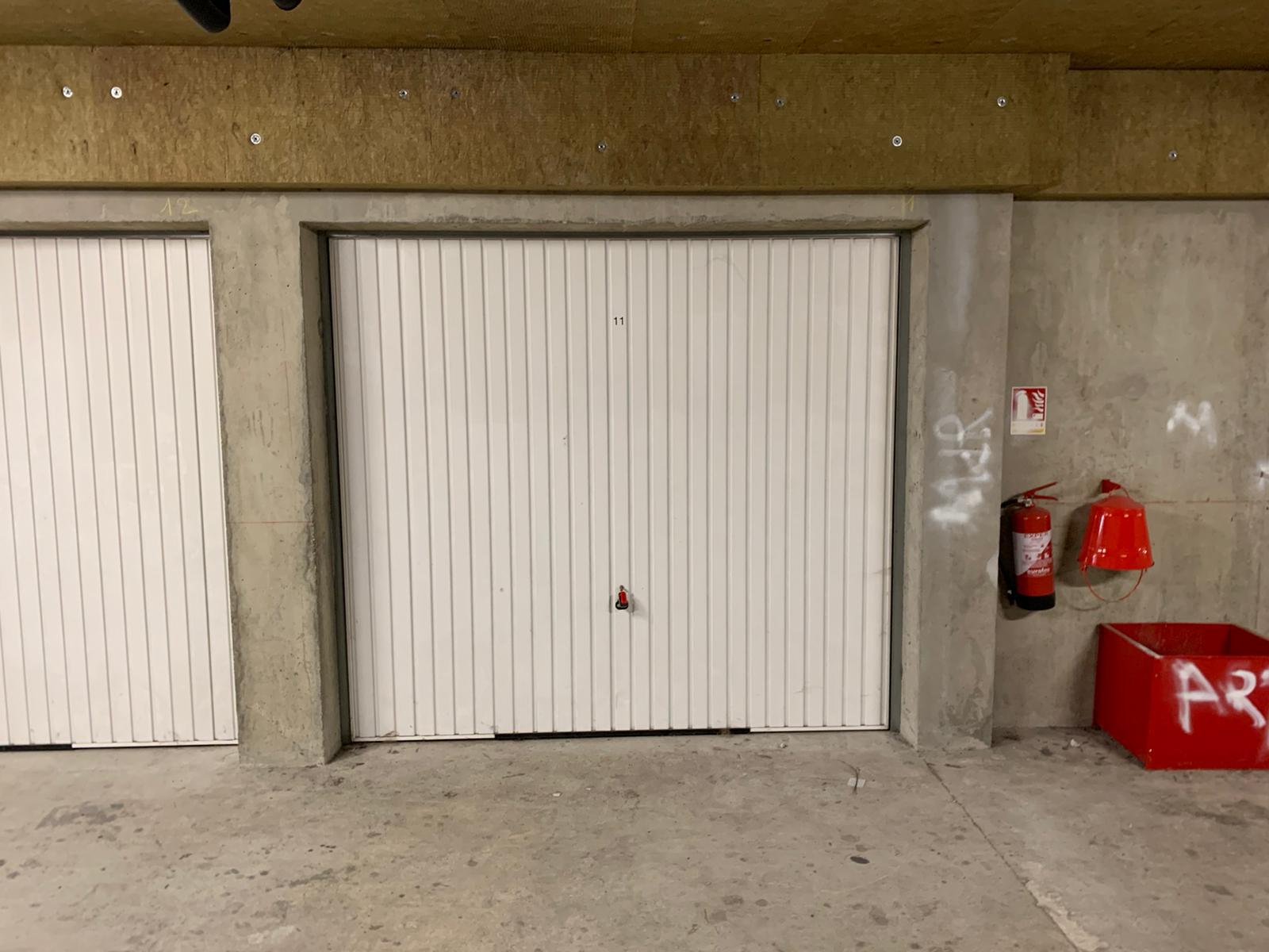 Garage de 14m² en location à Chambéry